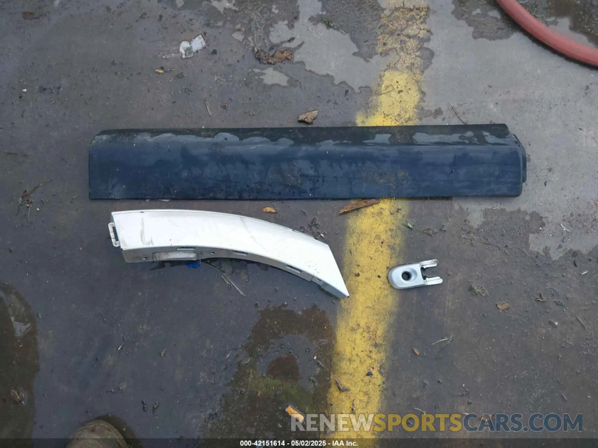 11 Photograph of a damaged car 1FAHP2KT7KG117933 FORD TAURUS 2019