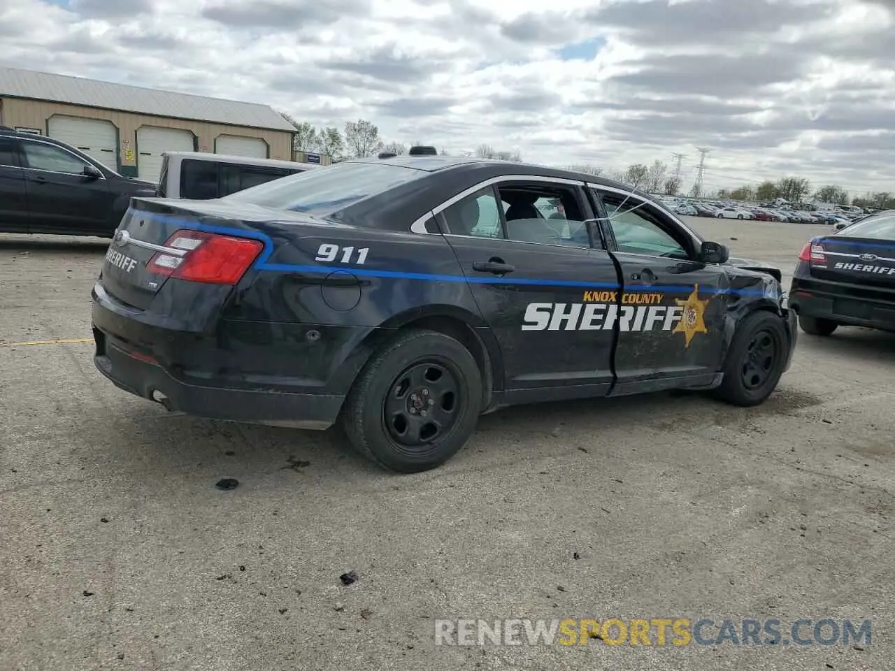 3 Photograph of a damaged car 1FAHP2MKXKG112262 FORD TAURUS 2019