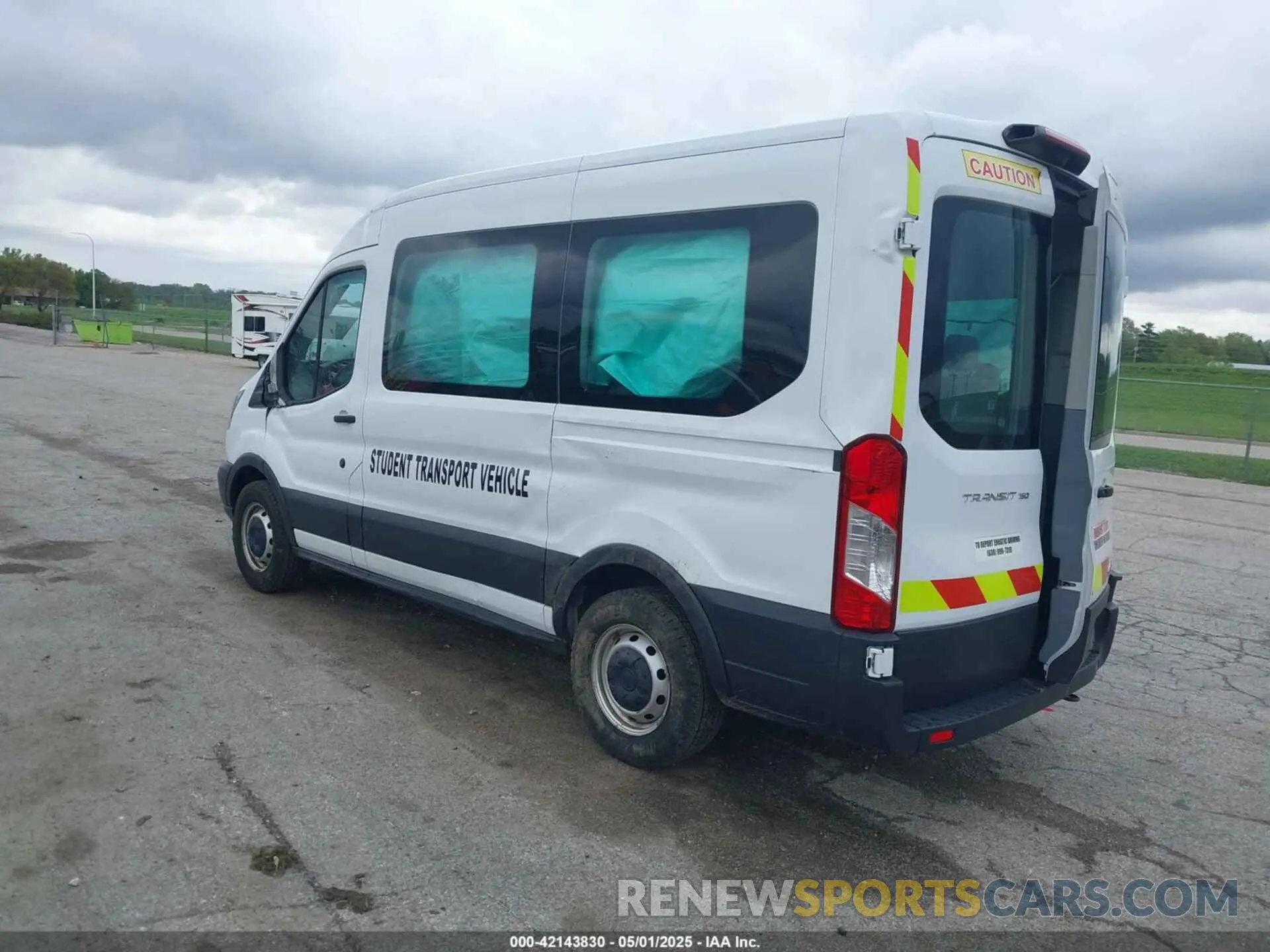 3 Photograph of a damaged car 1FMZK1CMXKKB72206 FORD TRANSIT-150 2019