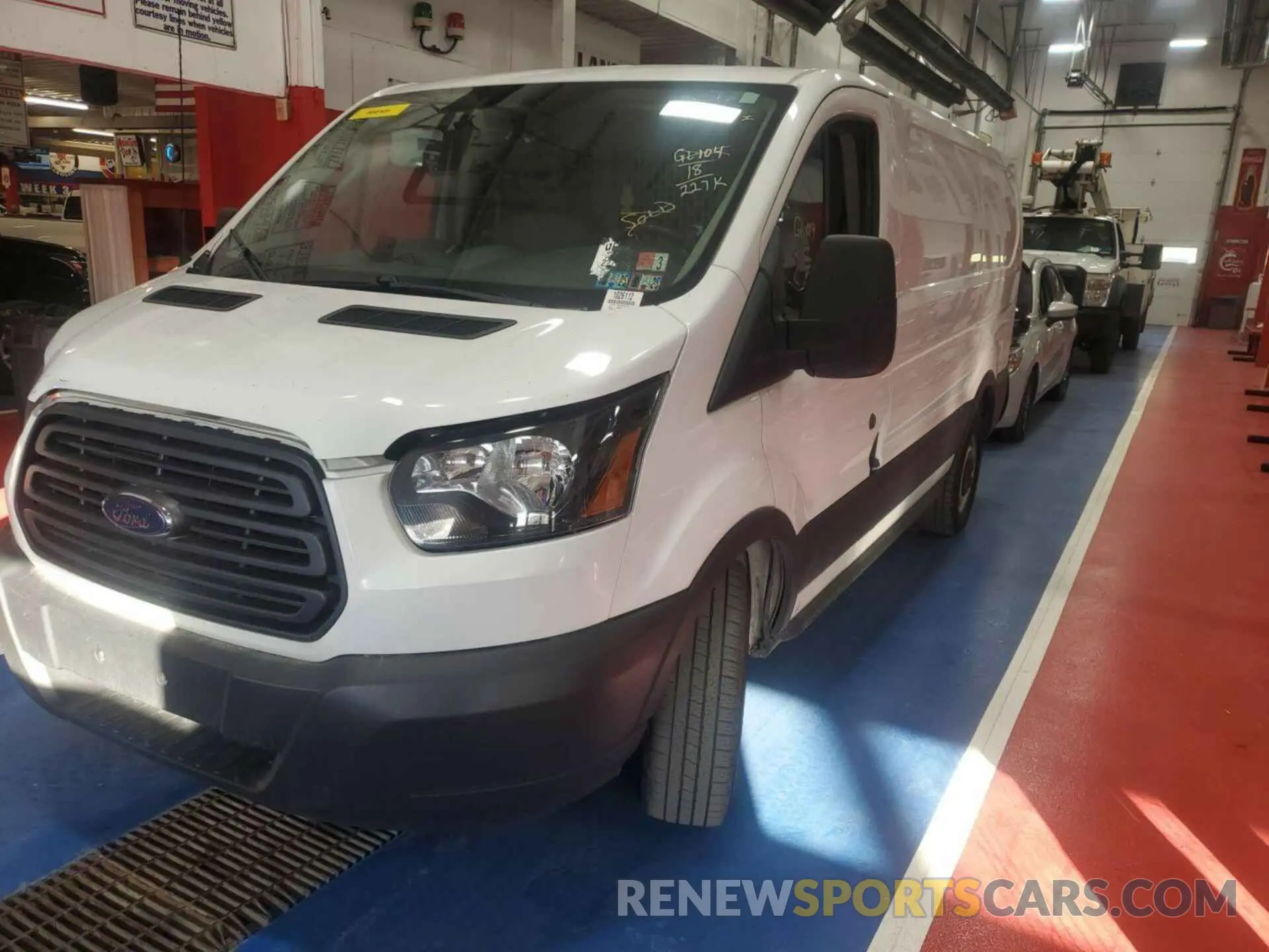 11 Photograph of a damaged car 1FTYE1YM0KKB28313 FORD TRANSIT-150 2019