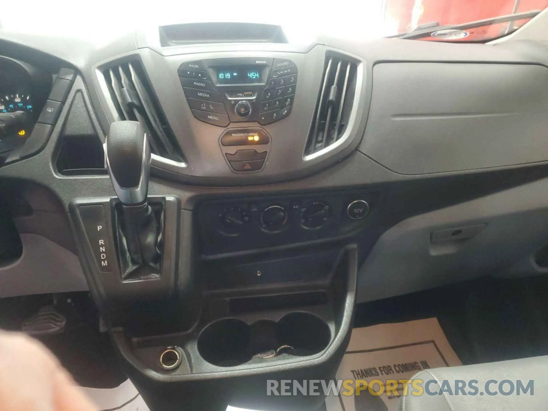 17 Photograph of a damaged car 1FTYE1YM0KKB28313 FORD TRANSIT-150 2019