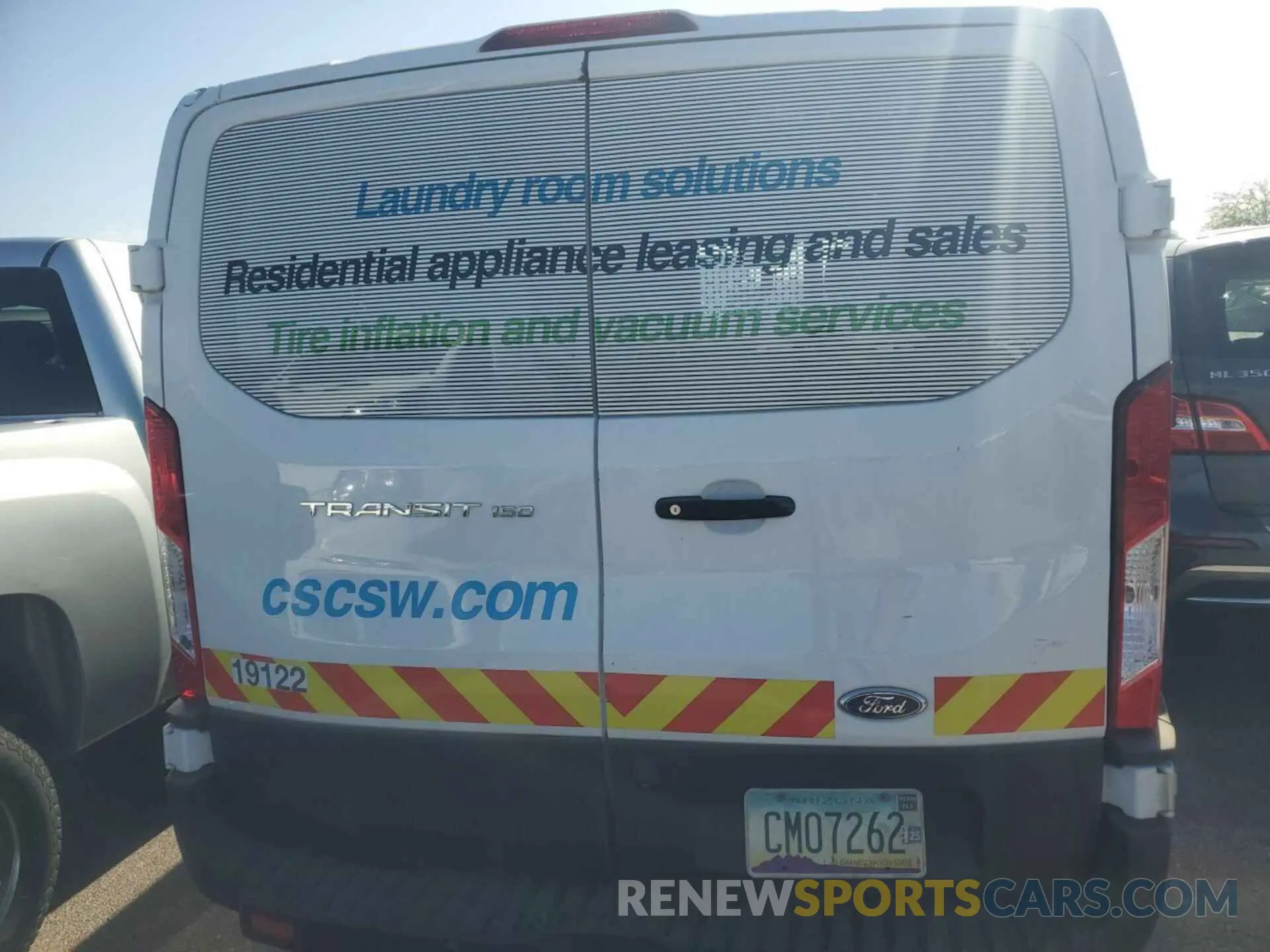 1 Photograph of a damaged car 1FTYE1YM1KKB40180 FORD TRANSIT-150 2019