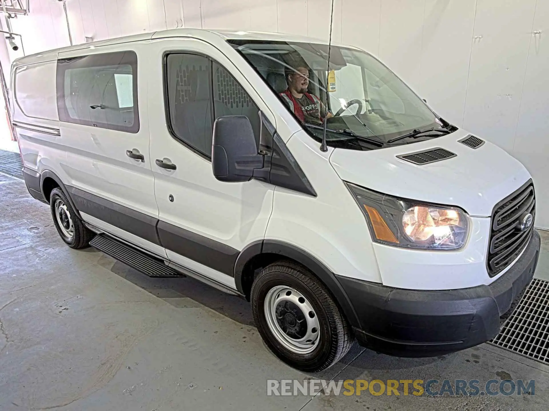 8 Photograph of a damaged car 1FTYE1YM1KKB40180 FORD TRANSIT-150 2019