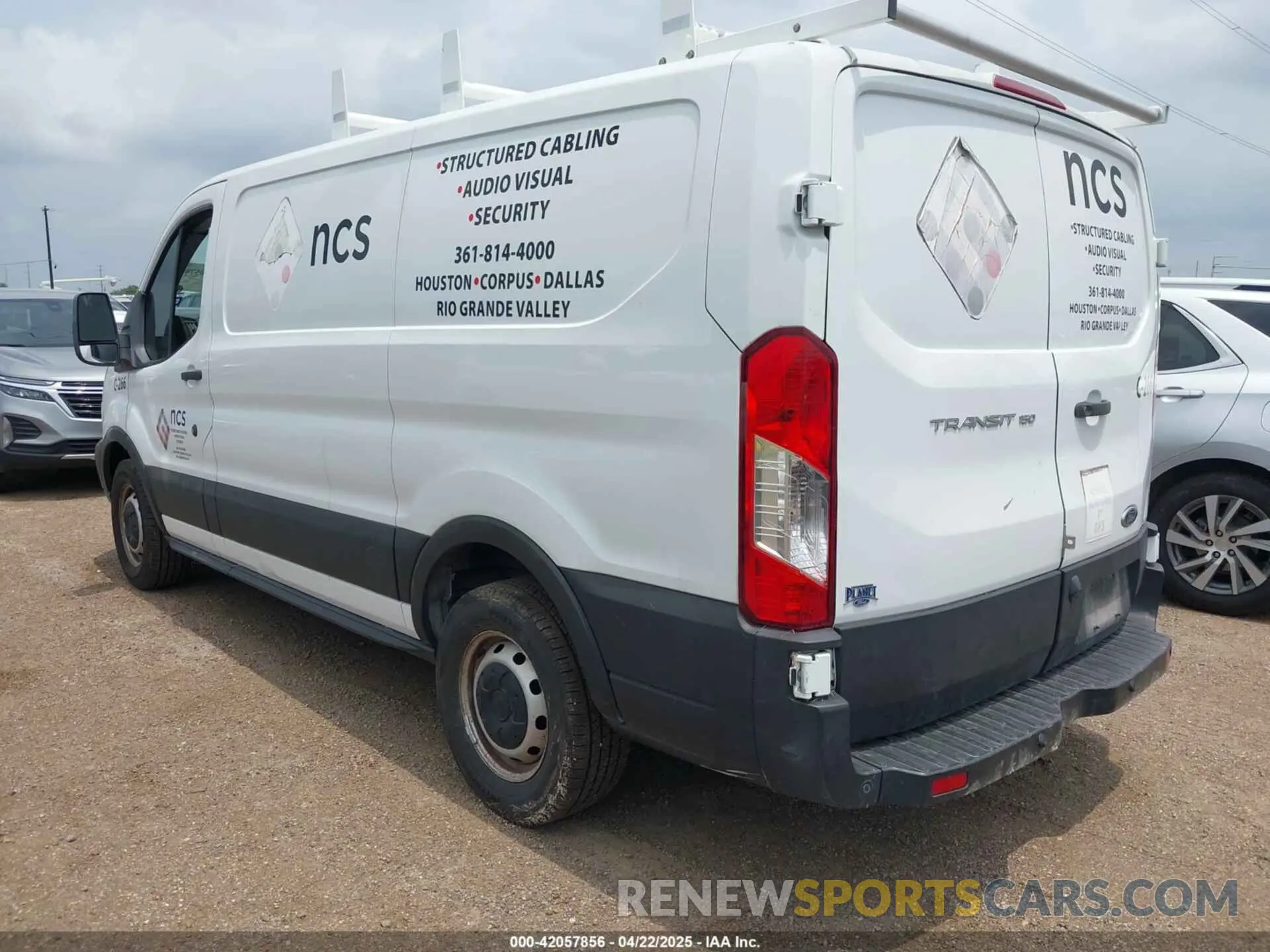 3 Photograph of a damaged car 1FTYE1YM2KKA11865 FORD TRANSIT-150 2019
