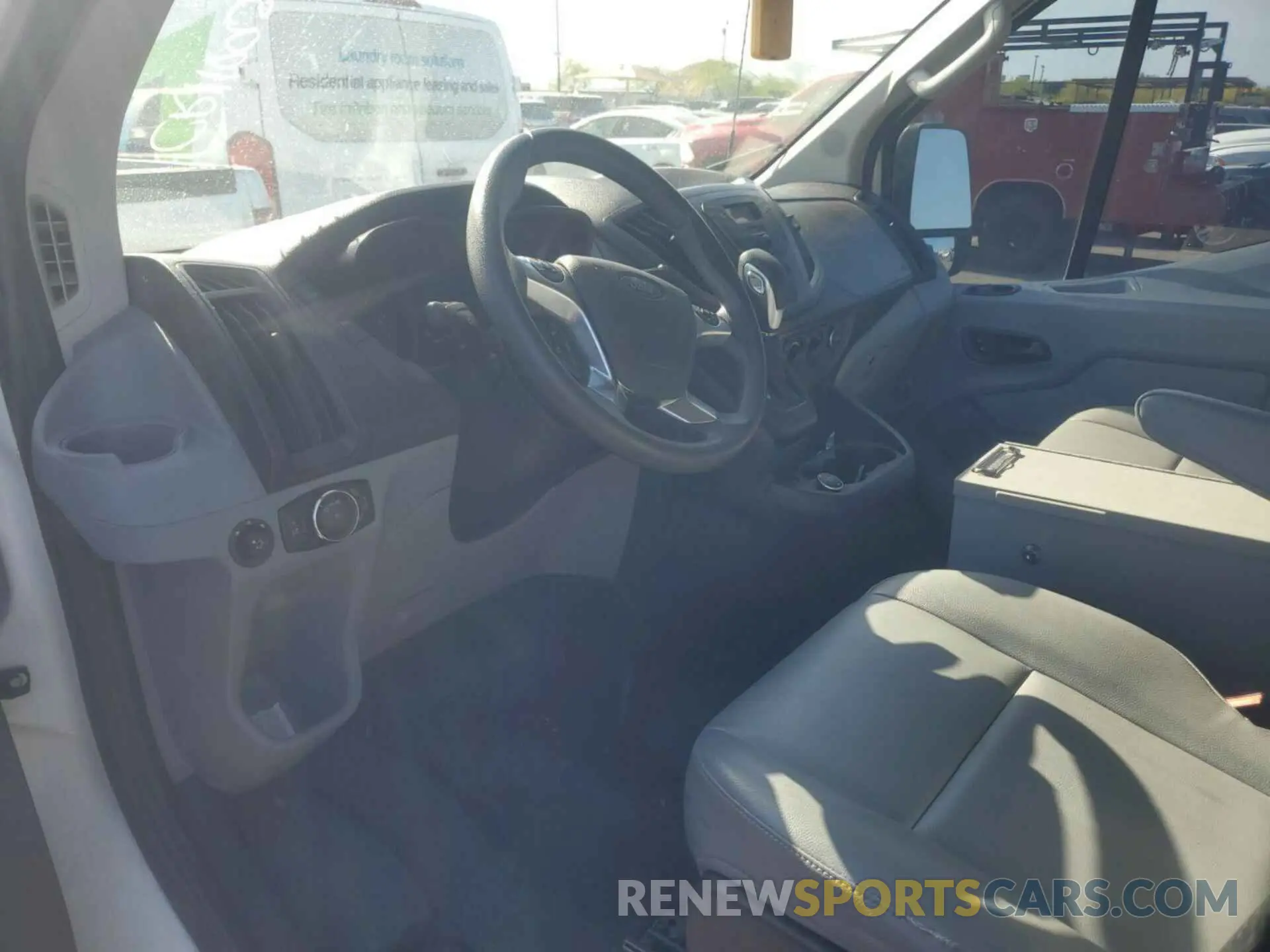 13 Photograph of a damaged car 1FTYE1YM2KKB40186 FORD TRANSIT-150 2019