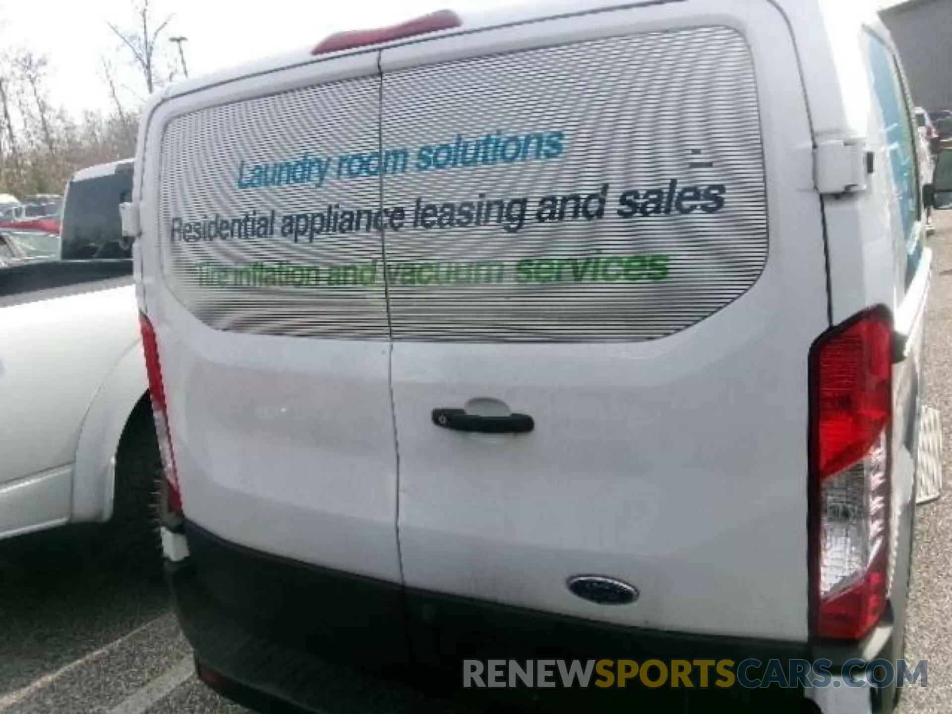 2 Photograph of a damaged car 1FTYE1YM5KKB31918 FORD TRANSIT-150 2019