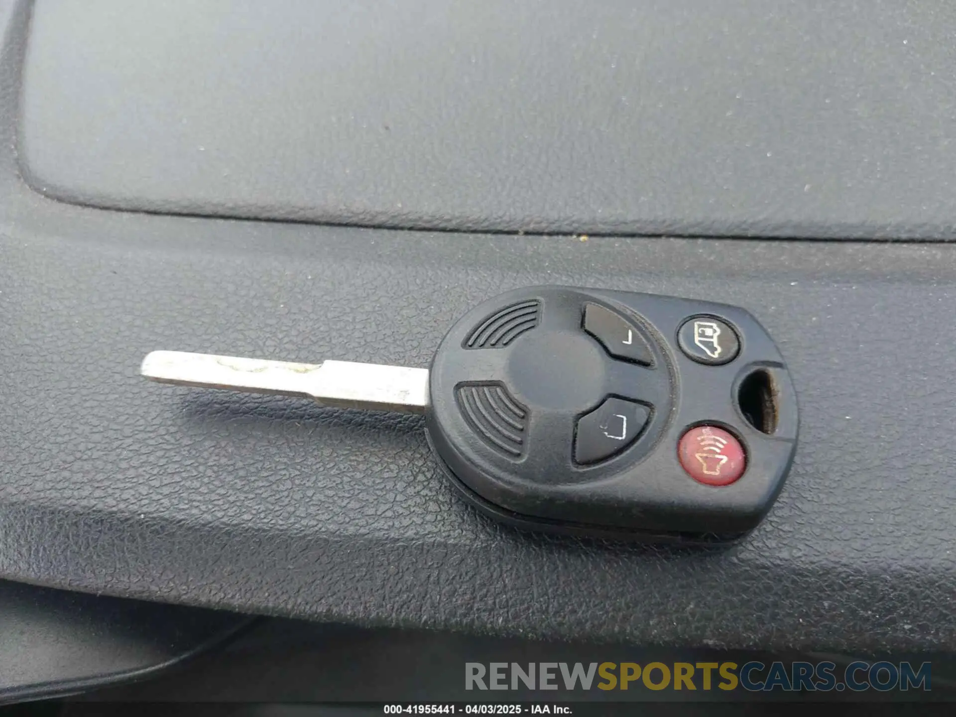 11 Photograph of a damaged car 1FTYE1YM5KKB75711 FORD TRANSIT-150 2019