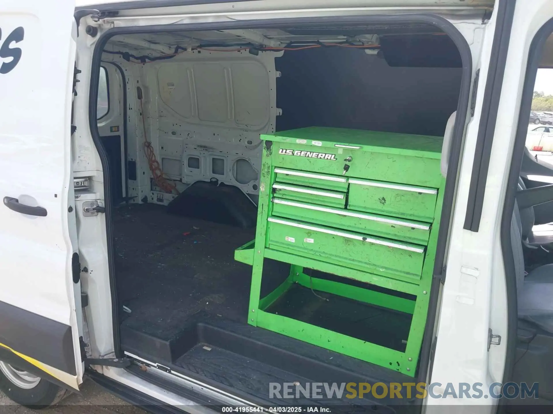 8 Photograph of a damaged car 1FTYE1YM5KKB75711 FORD TRANSIT-150 2019