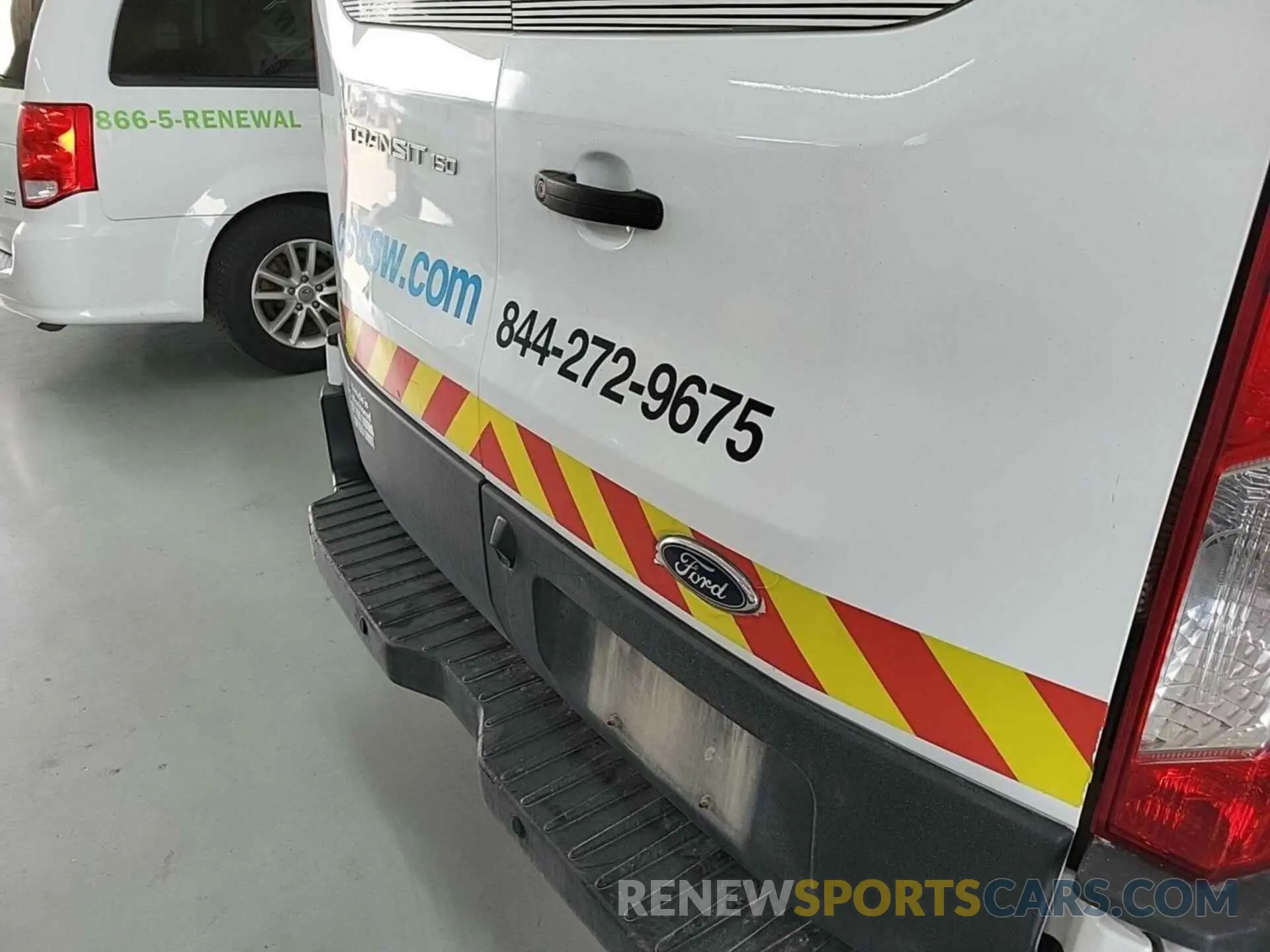 12 Photograph of a damaged car 1FTYE1YM6KKB28316 FORD TRANSIT-150 2019