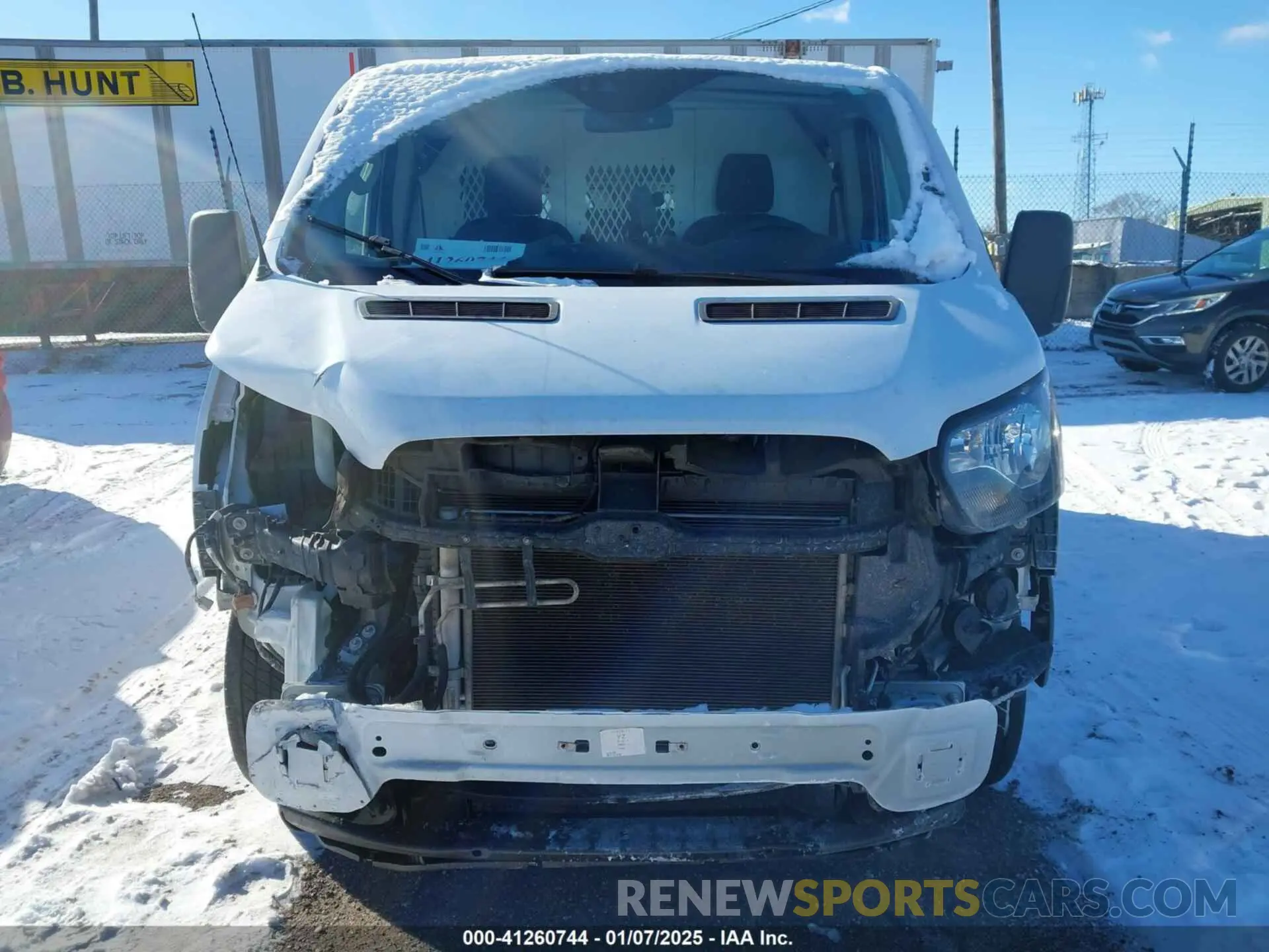 6 Photograph of a damaged car 1FTYE1YM7KKA23171 FORD TRANSIT-150 2019