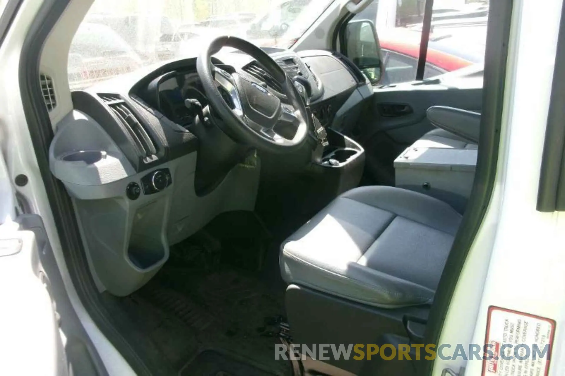 16 Photograph of a damaged car 1FTYE1YM8KKB31914 FORD TRANSIT-150 2019