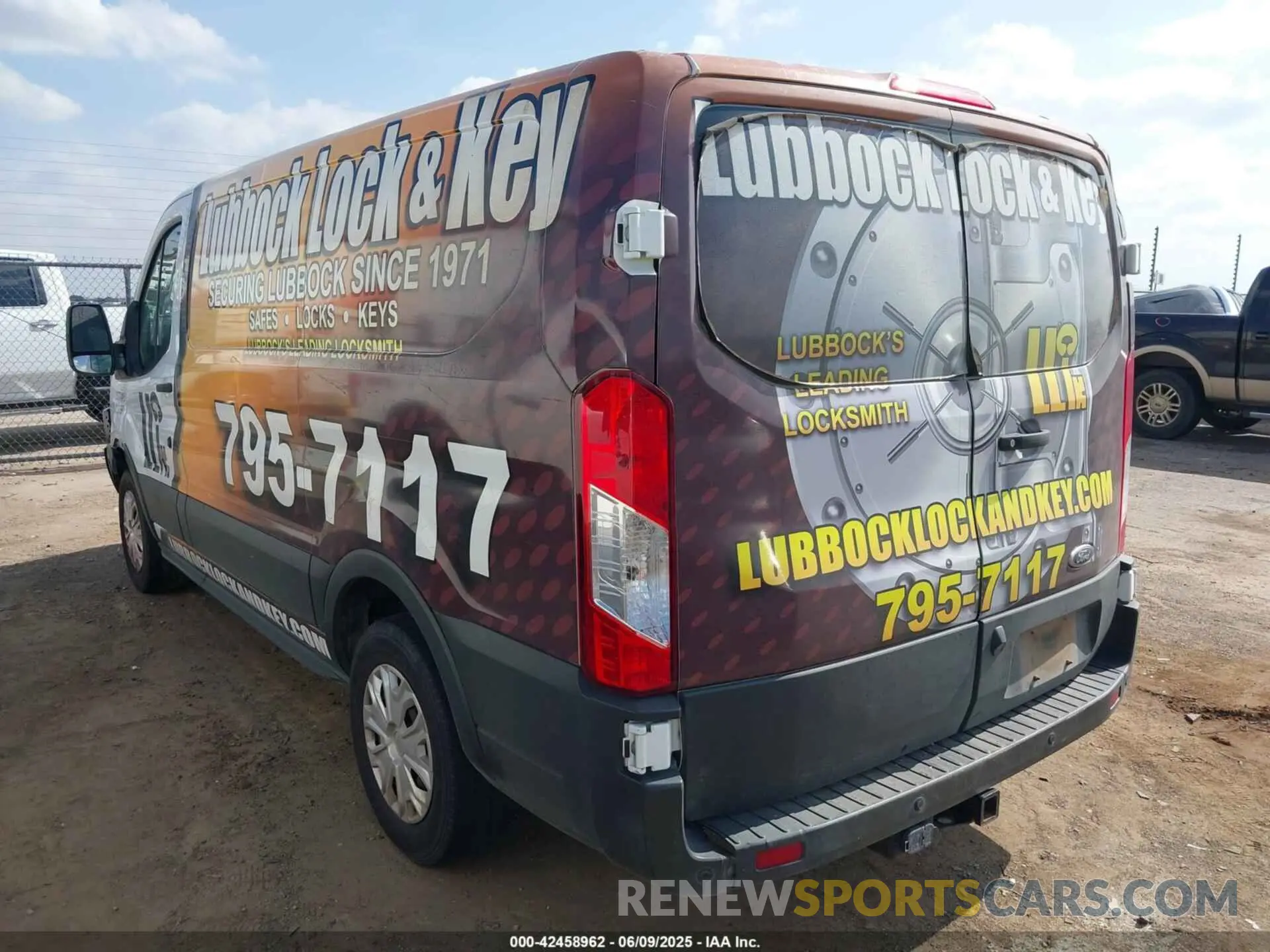 3 Photograph of a damaged car 1FTYE1YM9KKA30199 FORD TRANSIT-150 2019