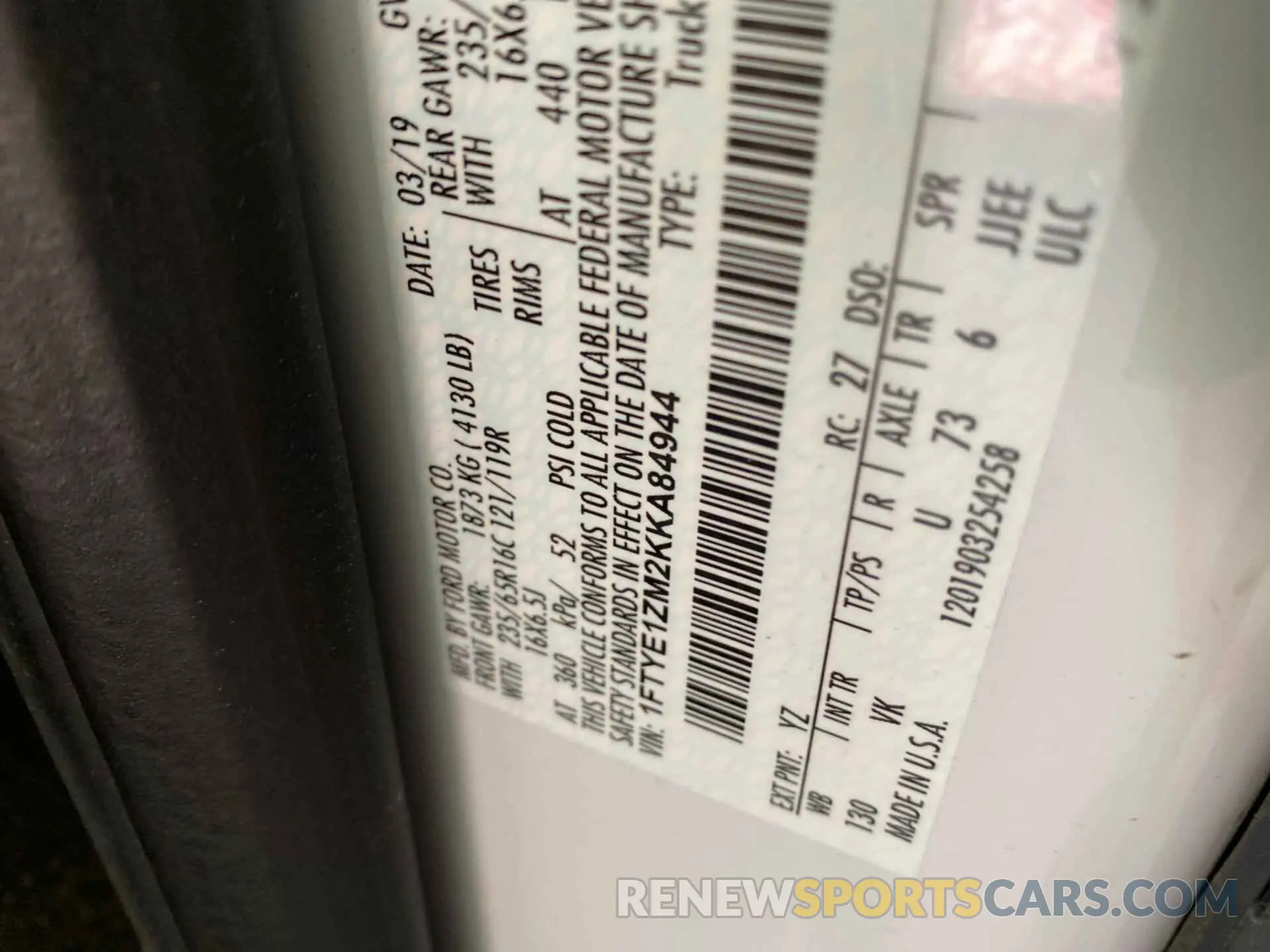 24 Photograph of a damaged car 1FTYE1ZM2KKA84944 FORD TRANSIT-150 2019