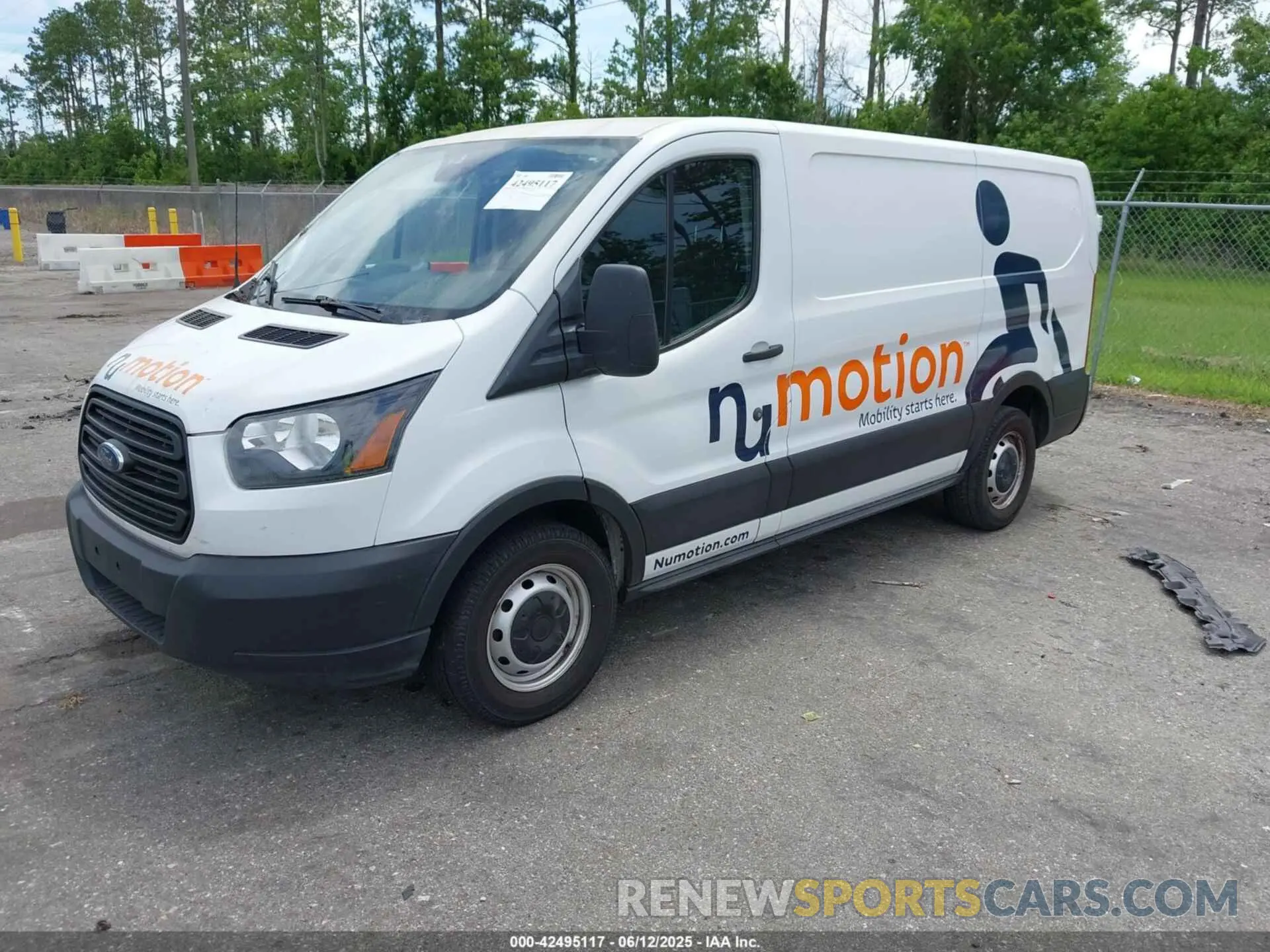 2 Photograph of a damaged car 1FTYE1ZM3KKB46285 FORD TRANSIT-150 2019