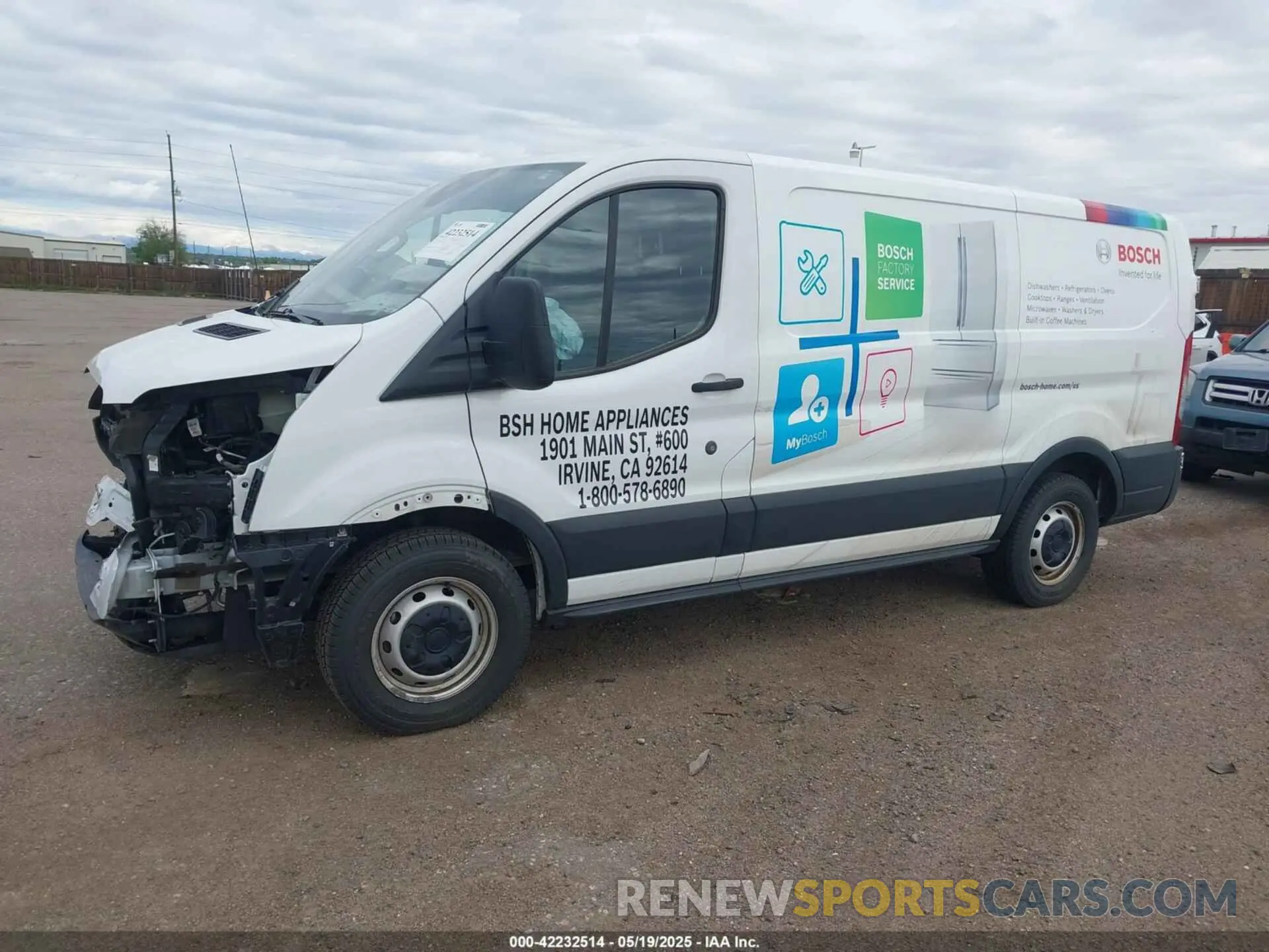 14 Photograph of a damaged car 1FTYE1ZM5KKB61368 FORD TRANSIT-150 2019