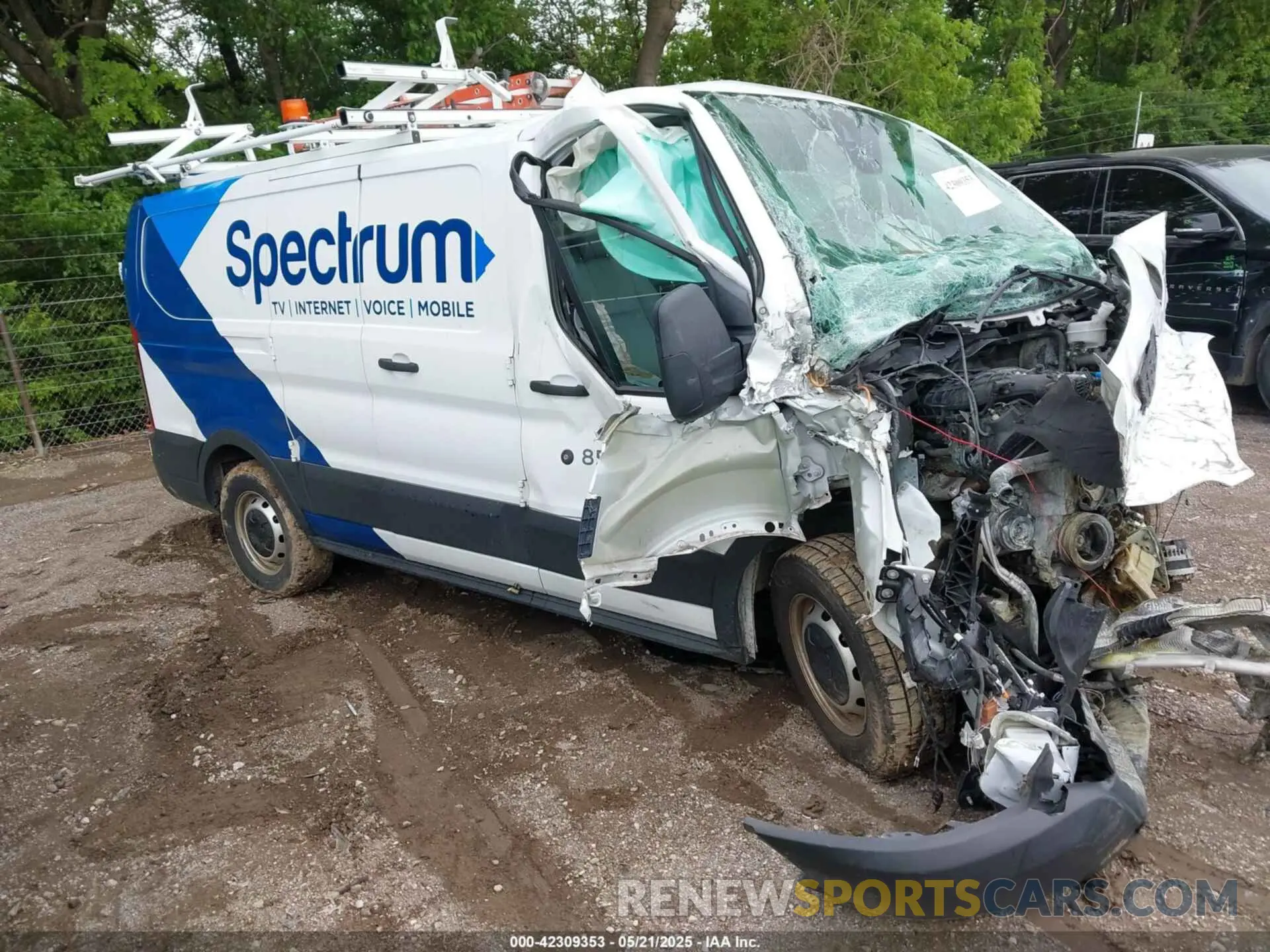 1 Photograph of a damaged car 1FTYE1ZM7KKA26506 FORD TRANSIT-150 2019