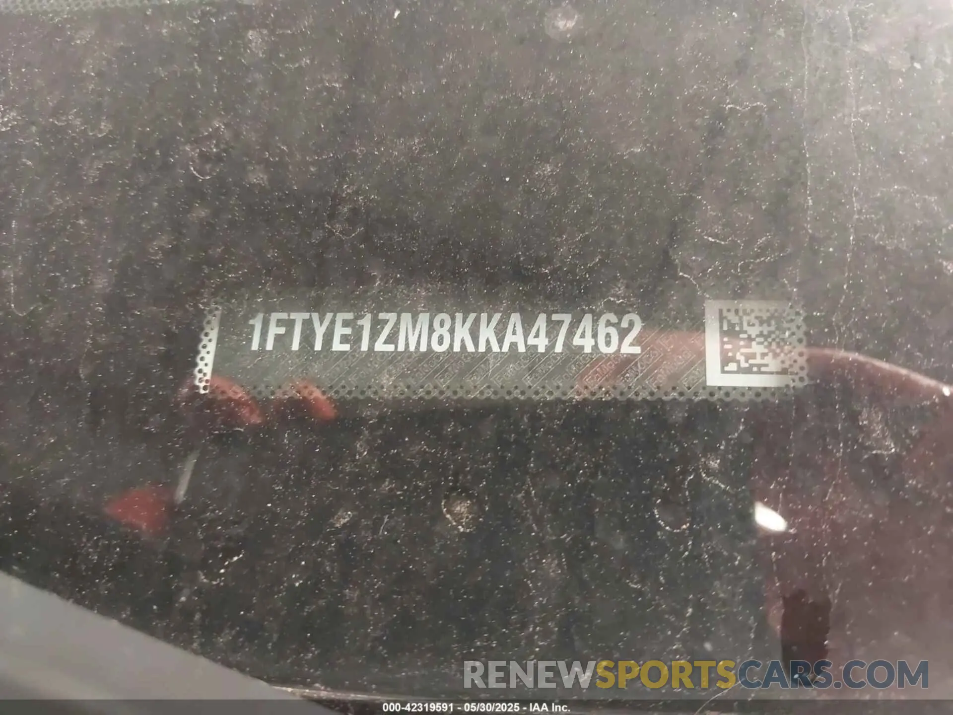 17 Photograph of a damaged car 1FTYE1ZM8KKA47462 FORD TRANSIT-150 2019
