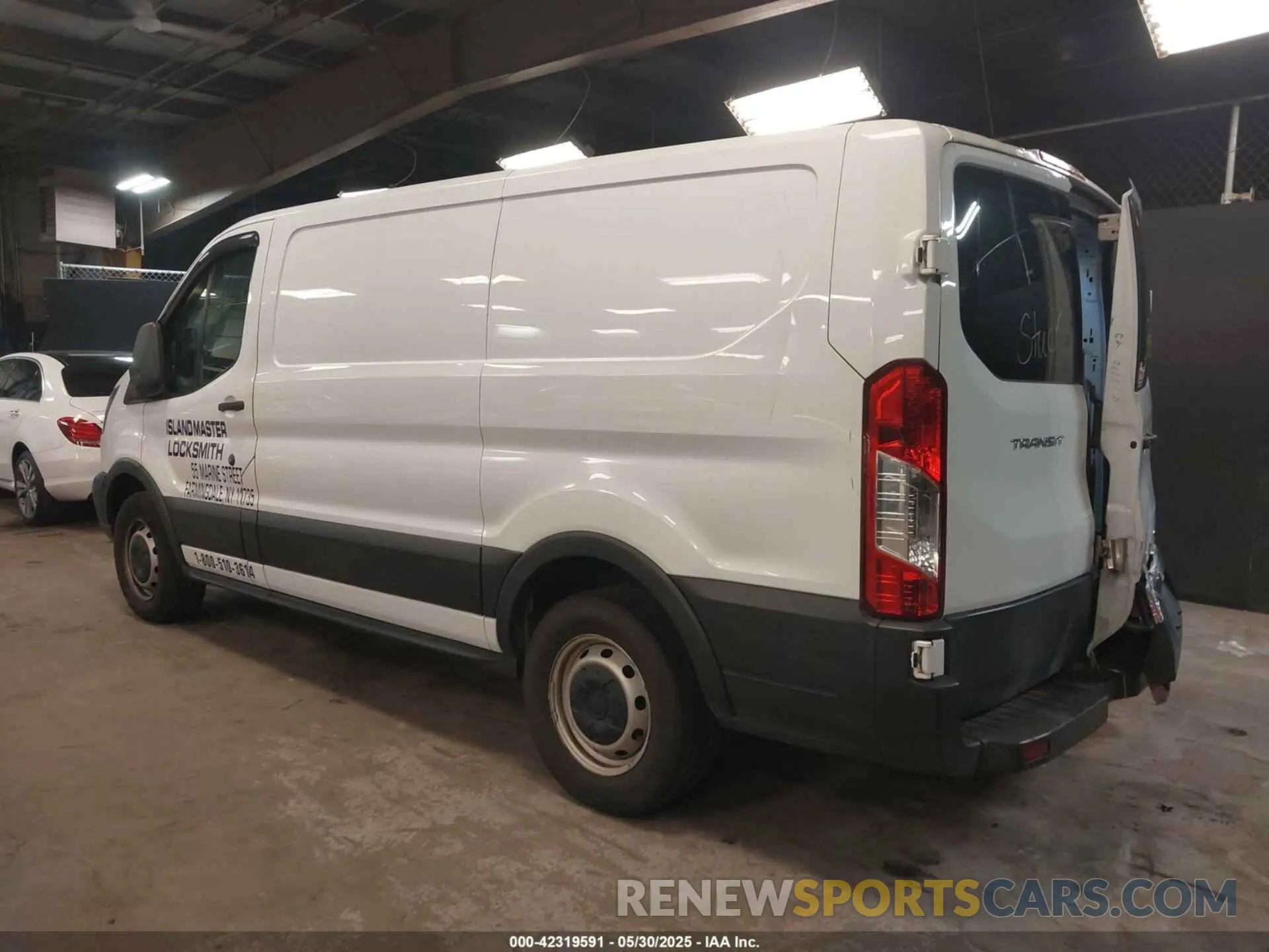 3 Photograph of a damaged car 1FTYE1ZM8KKA47462 FORD TRANSIT-150 2019