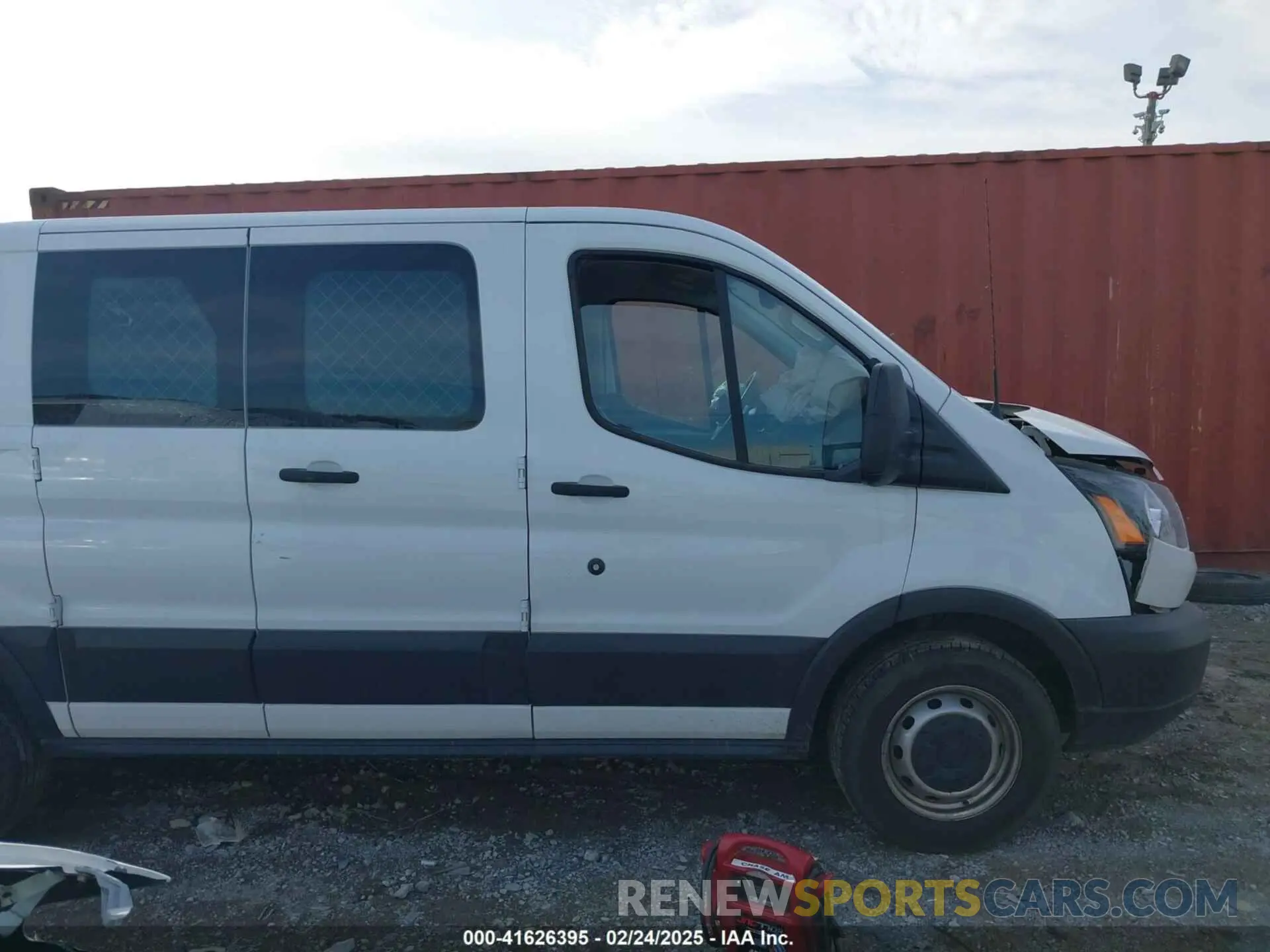 13 Photograph of a damaged car 1FTYE1ZM9KKB37770 FORD TRANSIT-150 2019