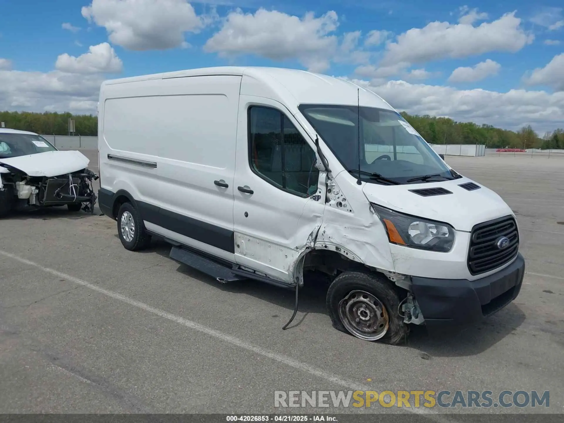 1 Photograph of a damaged car 1FTYE2CM2KKB21876 FORD TRANSIT-150 2019