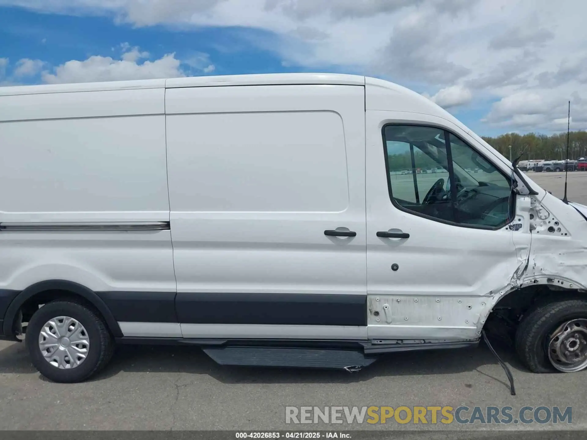 13 Photograph of a damaged car 1FTYE2CM2KKB21876 FORD TRANSIT-150 2019