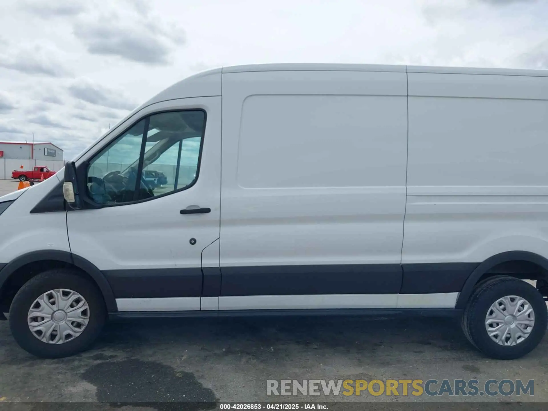 14 Photograph of a damaged car 1FTYE2CM2KKB21876 FORD TRANSIT-150 2019