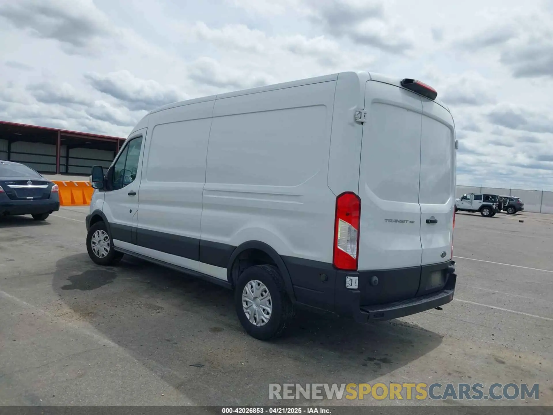 3 Photograph of a damaged car 1FTYE2CM2KKB21876 FORD TRANSIT-150 2019