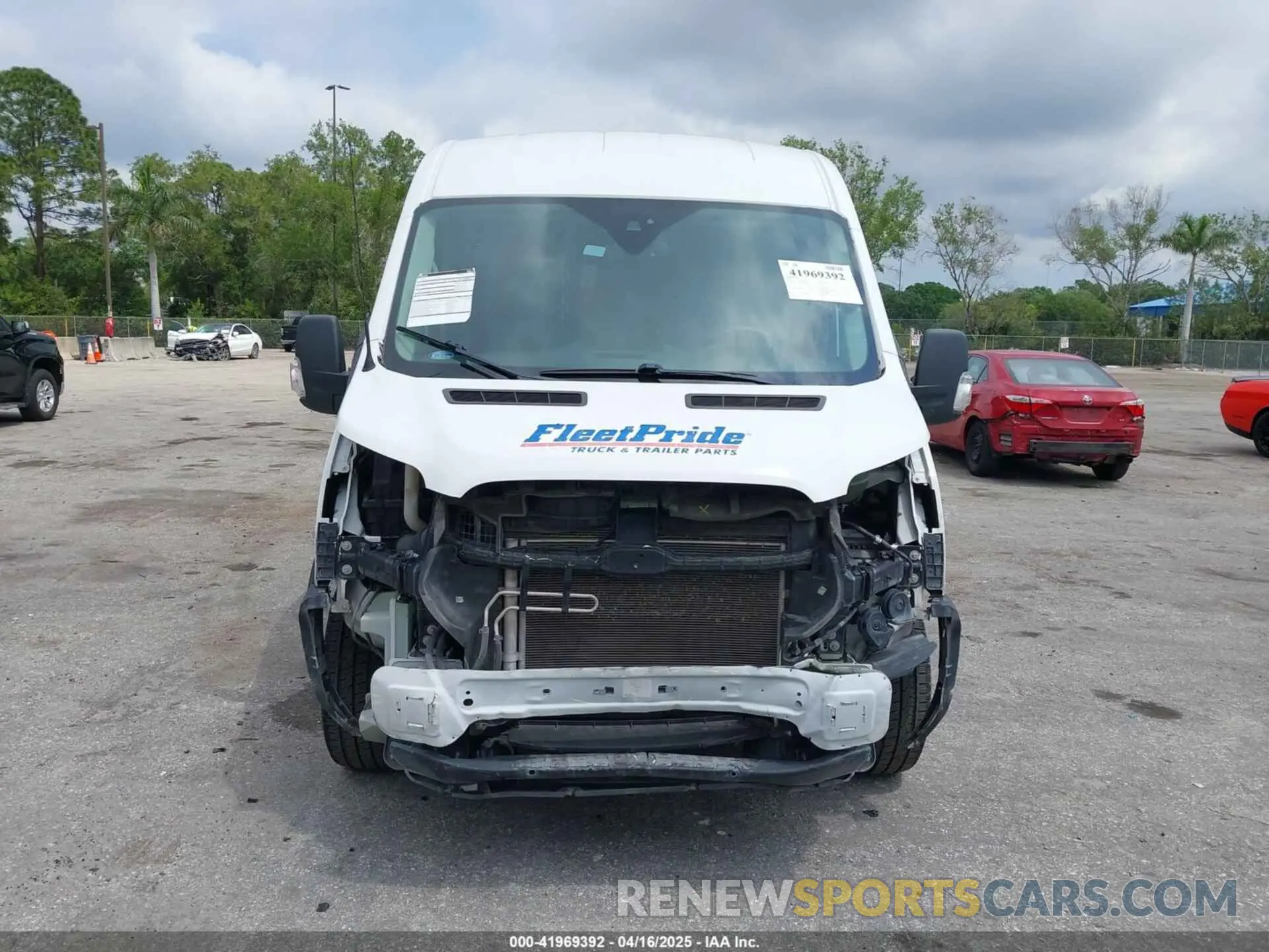12 Photograph of a damaged car 1FTYE2CM7KKB76498 FORD TRANSIT-150 2019