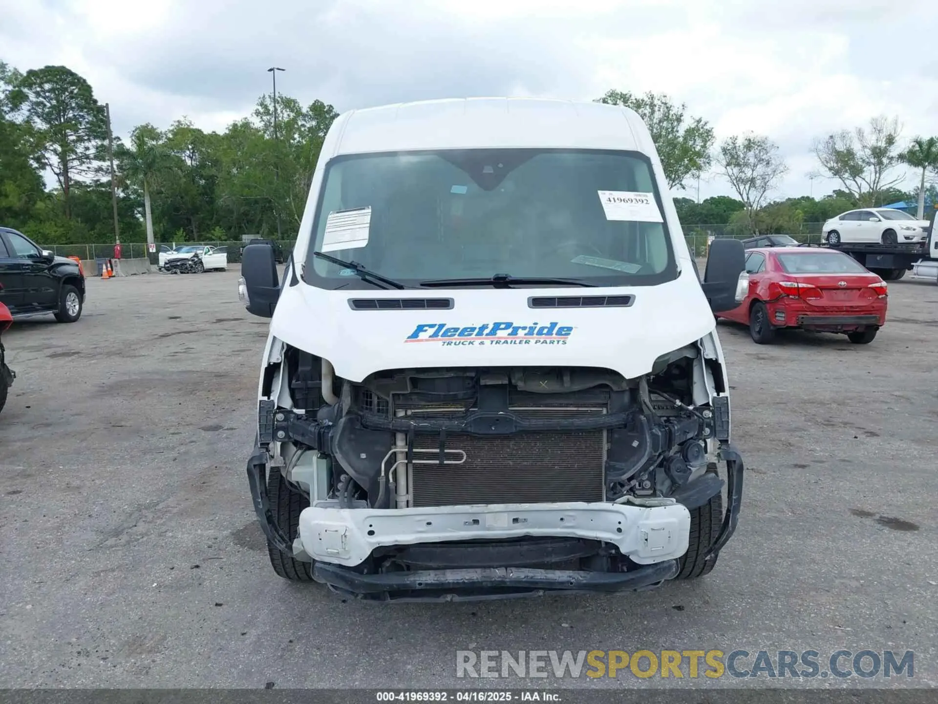6 Photograph of a damaged car 1FTYE2CM7KKB76498 FORD TRANSIT-150 2019