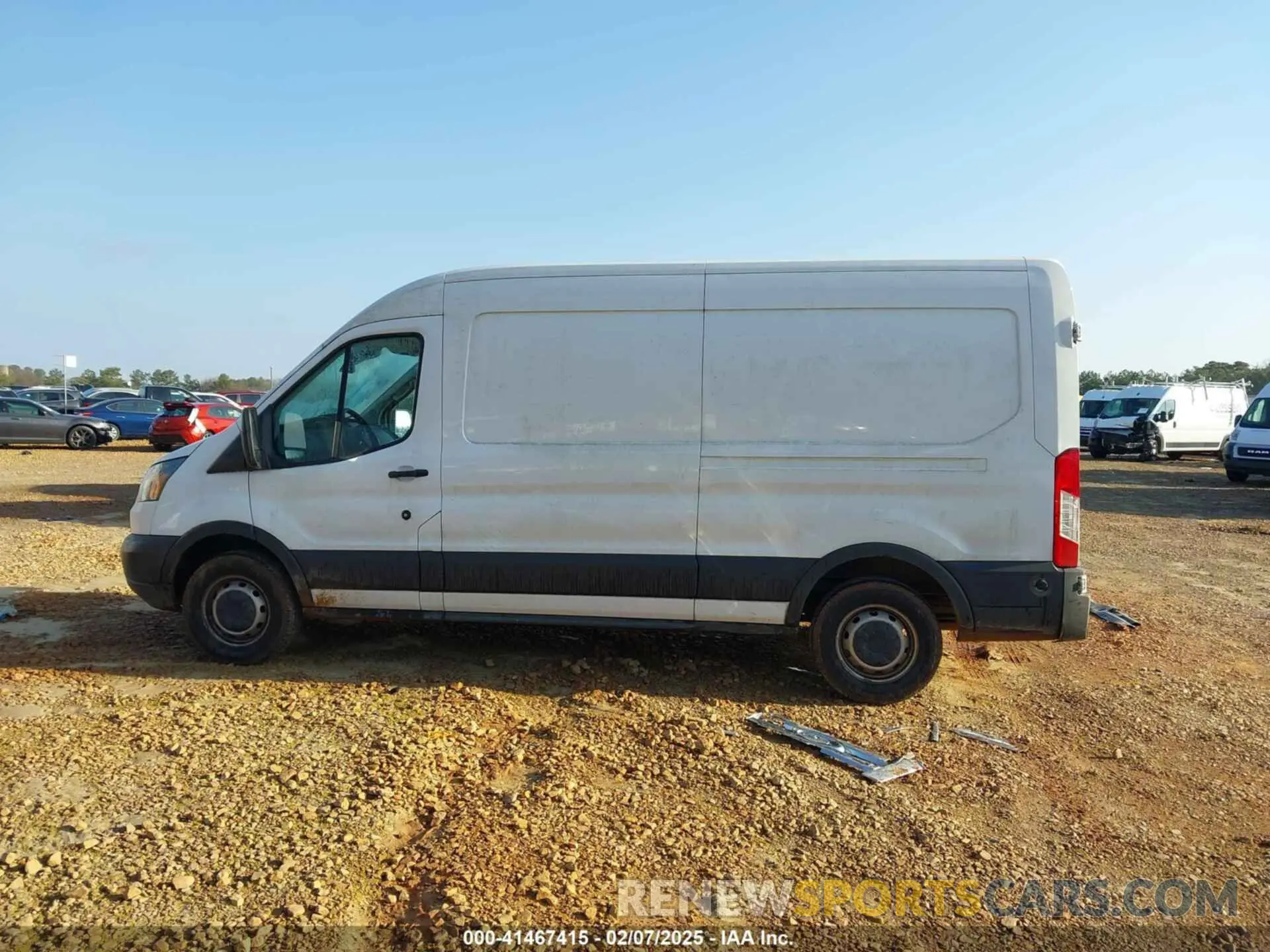14 Photograph of a damaged car 1FTYE2CMXKKA84706 FORD TRANSIT-150 2019