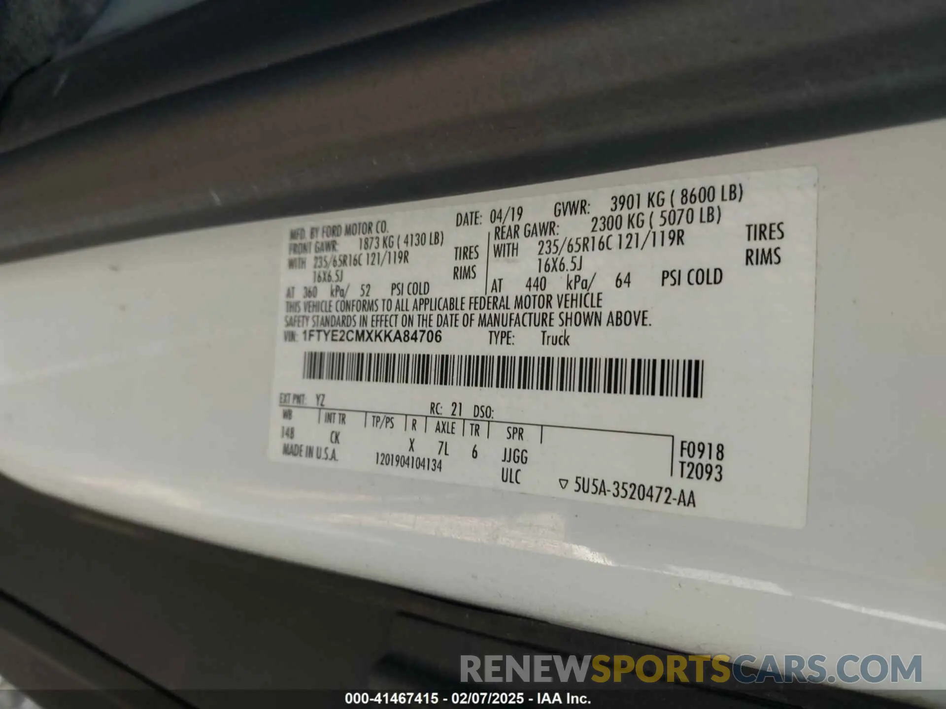 9 Photograph of a damaged car 1FTYE2CMXKKA84706 FORD TRANSIT-150 2019