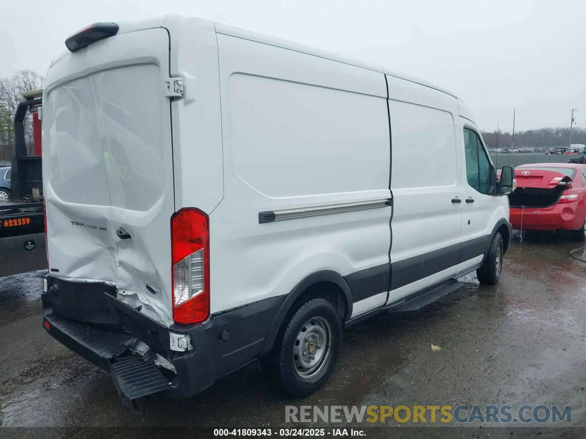 4 Photograph of a damaged car 1FTYE2CMXKKB09376 FORD TRANSIT-150 2019