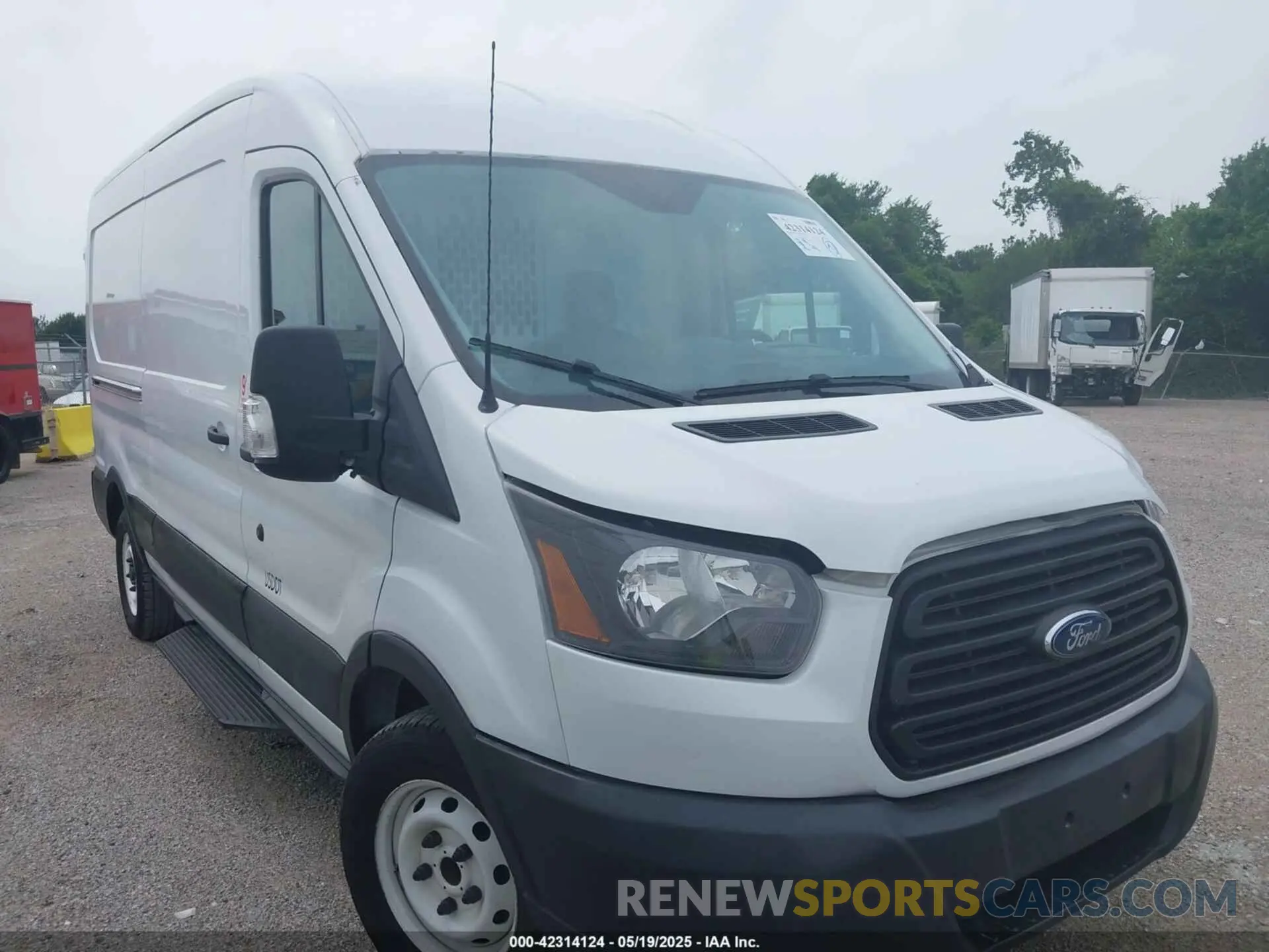 1 Photograph of a damaged car 1FTYE2CMXKKB67987 FORD TRANSIT-150 2019