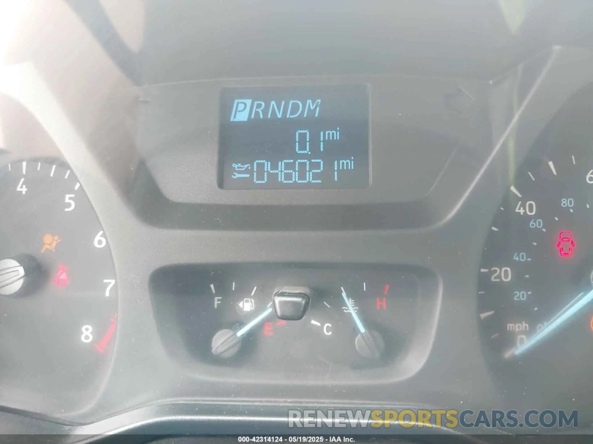 15 Photograph of a damaged car 1FTYE2CMXKKB67987 FORD TRANSIT-150 2019