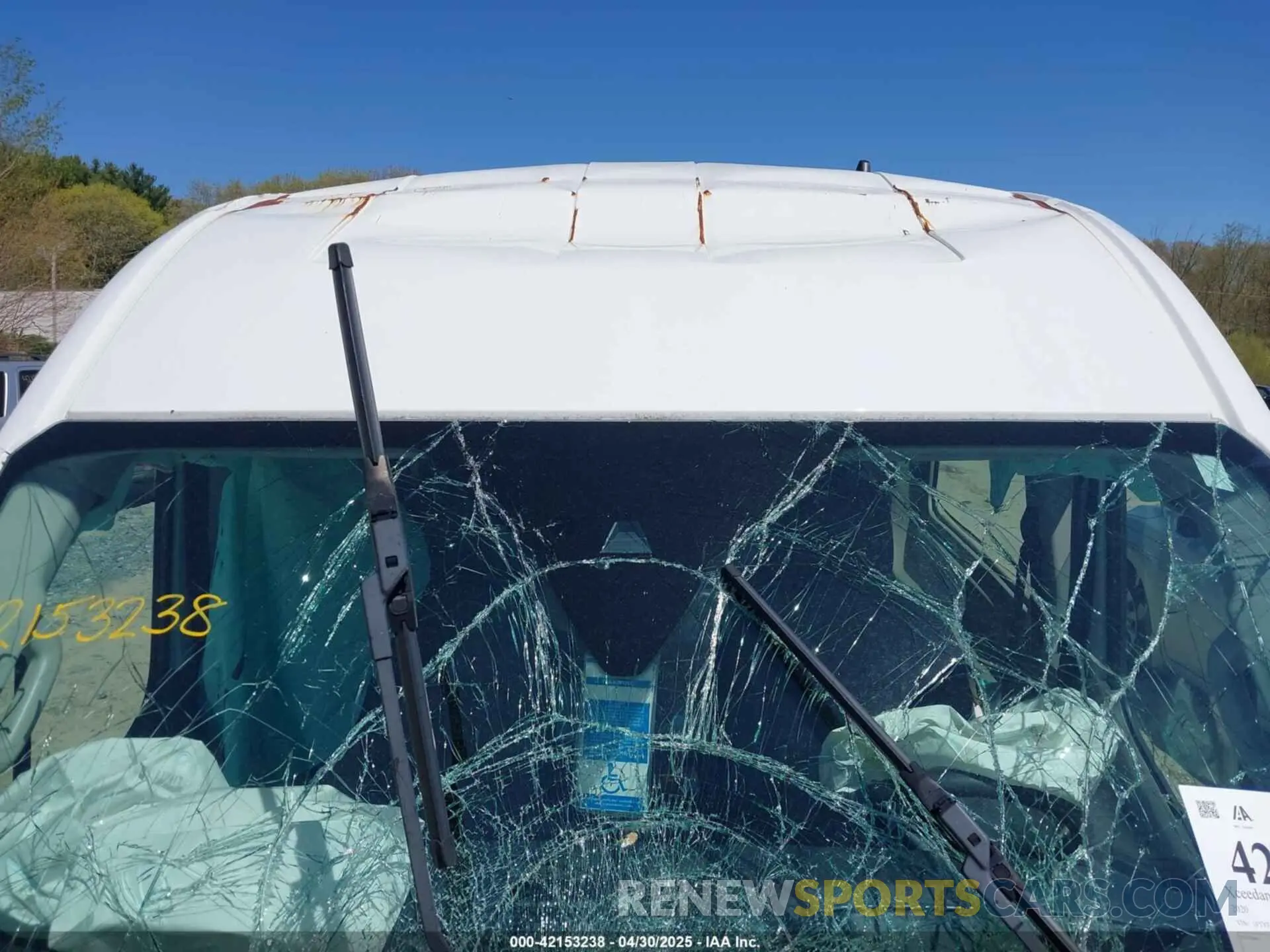 19 Photograph of a damaged car 1FTYE1C81LKA63161 FORD TRANSIT-150 2020