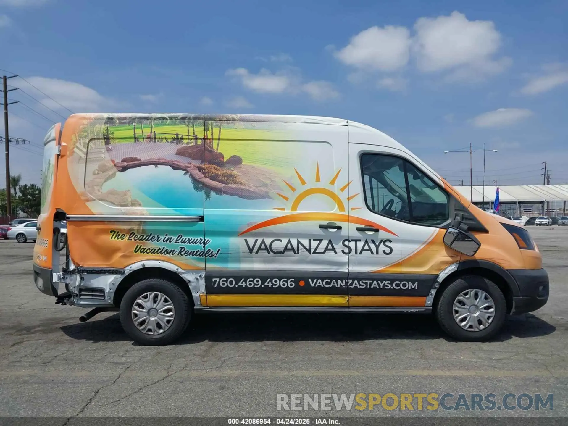 14 Photograph of a damaged car 1FTYE1C89LKB18309 FORD TRANSIT-150 2020