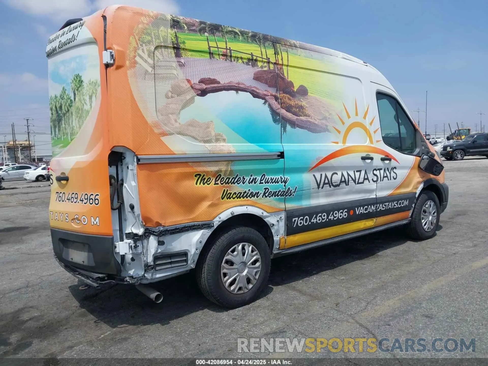 4 Photograph of a damaged car 1FTYE1C89LKB18309 FORD TRANSIT-150 2020