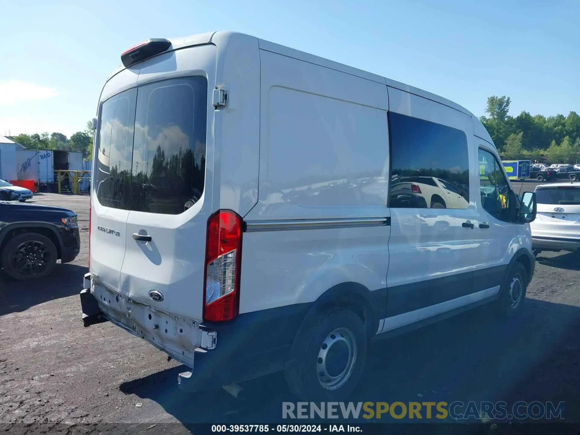 4 Photograph of a damaged car 1FTYE1CG6LKA12617 FORD TRANSIT-150 2020