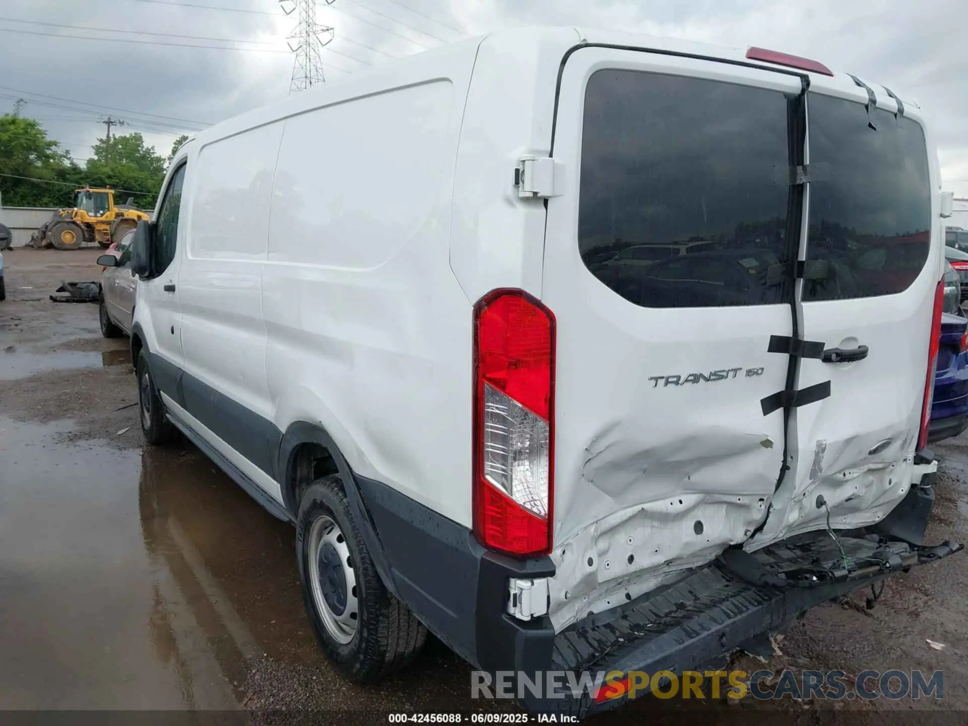 3 Photograph of a damaged car 1FTYE1Y83LKB22350 FORD TRANSIT-150 2020