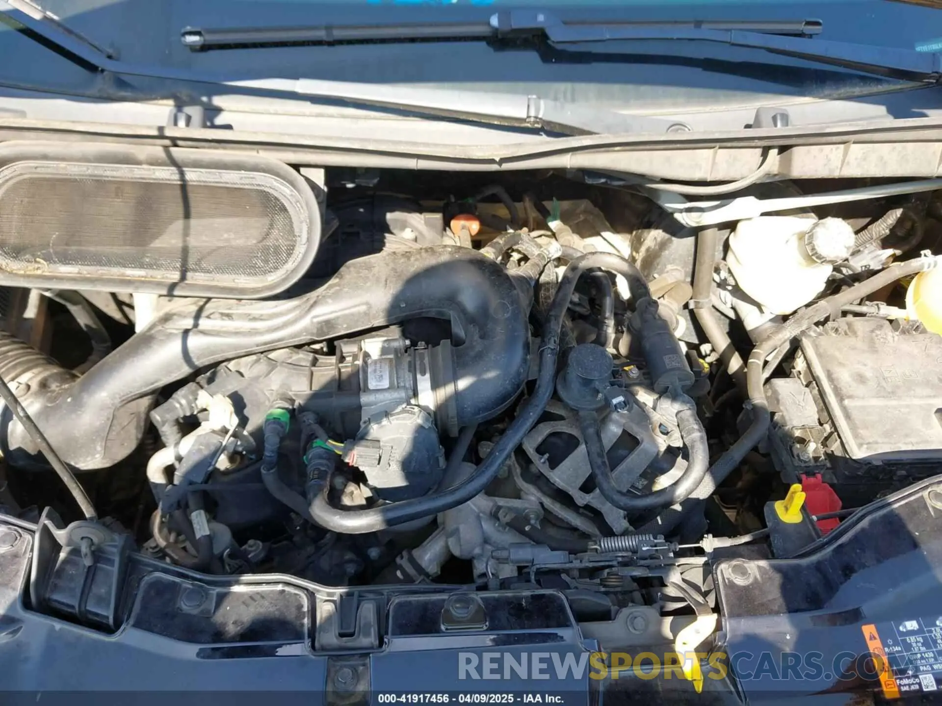 10 Photograph of a damaged car 1FTYE1Y85LKA19947 FORD TRANSIT-150 2020