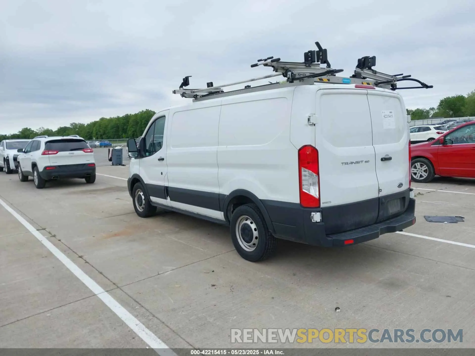 3 Photograph of a damaged car 1FTYE1Y85LKA25294 FORD TRANSIT-150 2020