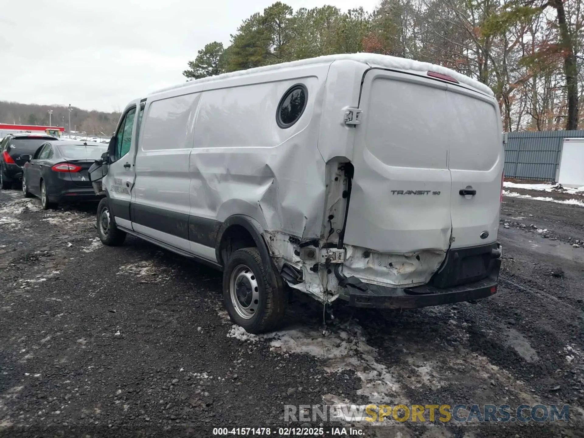 3 Photograph of a damaged car 1FTYE1Y86LKA08570 FORD TRANSIT-150 2020