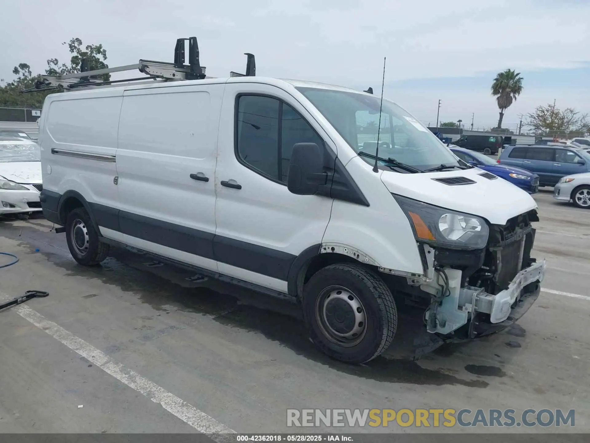 1 Photograph of a damaged car 1FTYE1Y86LKA19374 FORD TRANSIT-150 2020