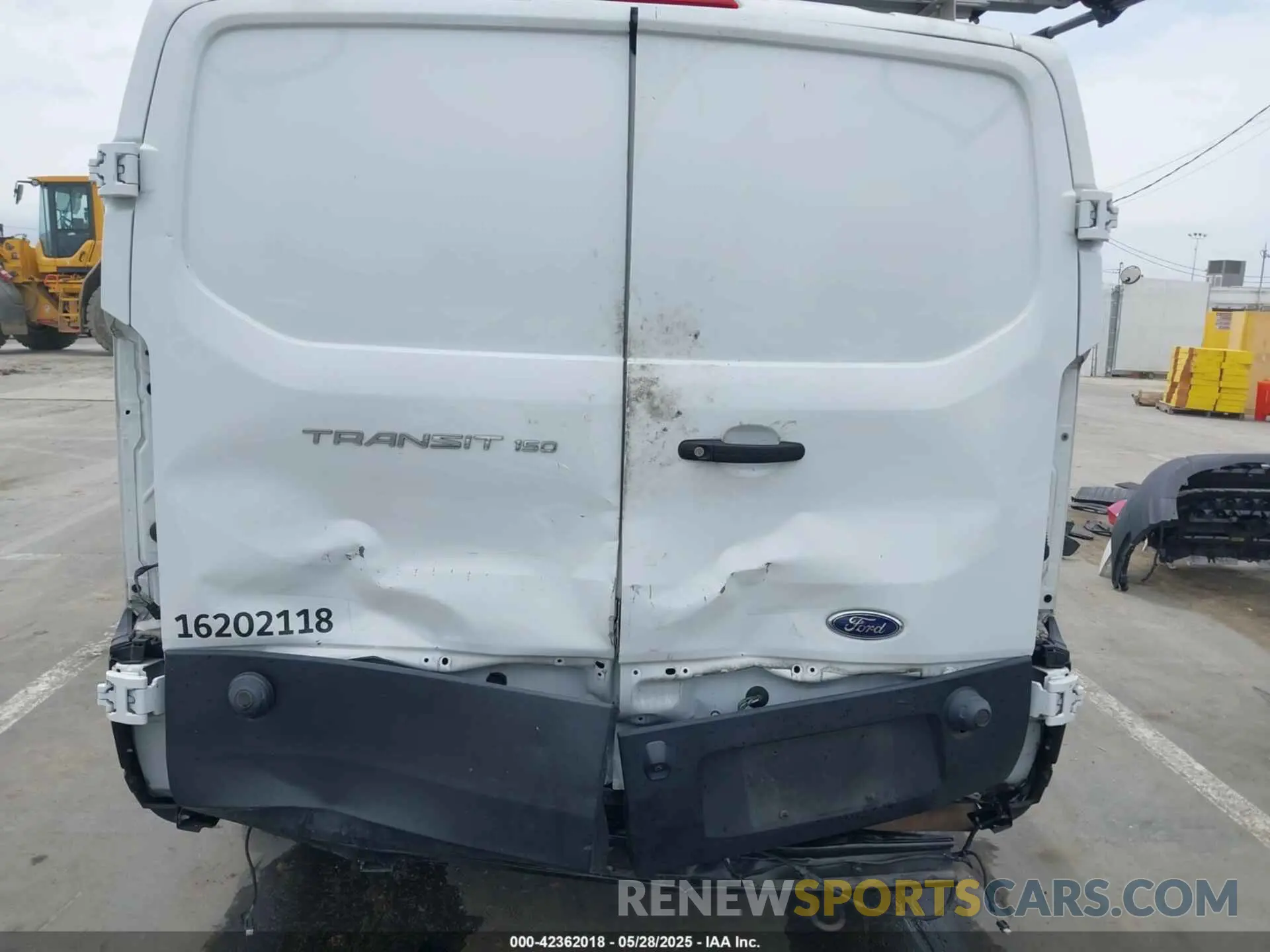 6 Photograph of a damaged car 1FTYE1Y86LKA19374 FORD TRANSIT-150 2020