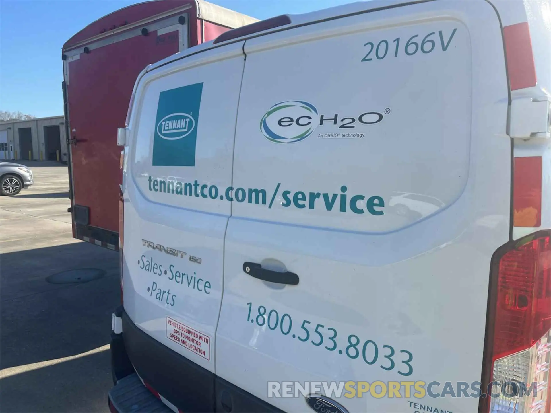 19 Photograph of a damaged car 1FTYE1Y89LKB26130 FORD TRANSIT-150 2020