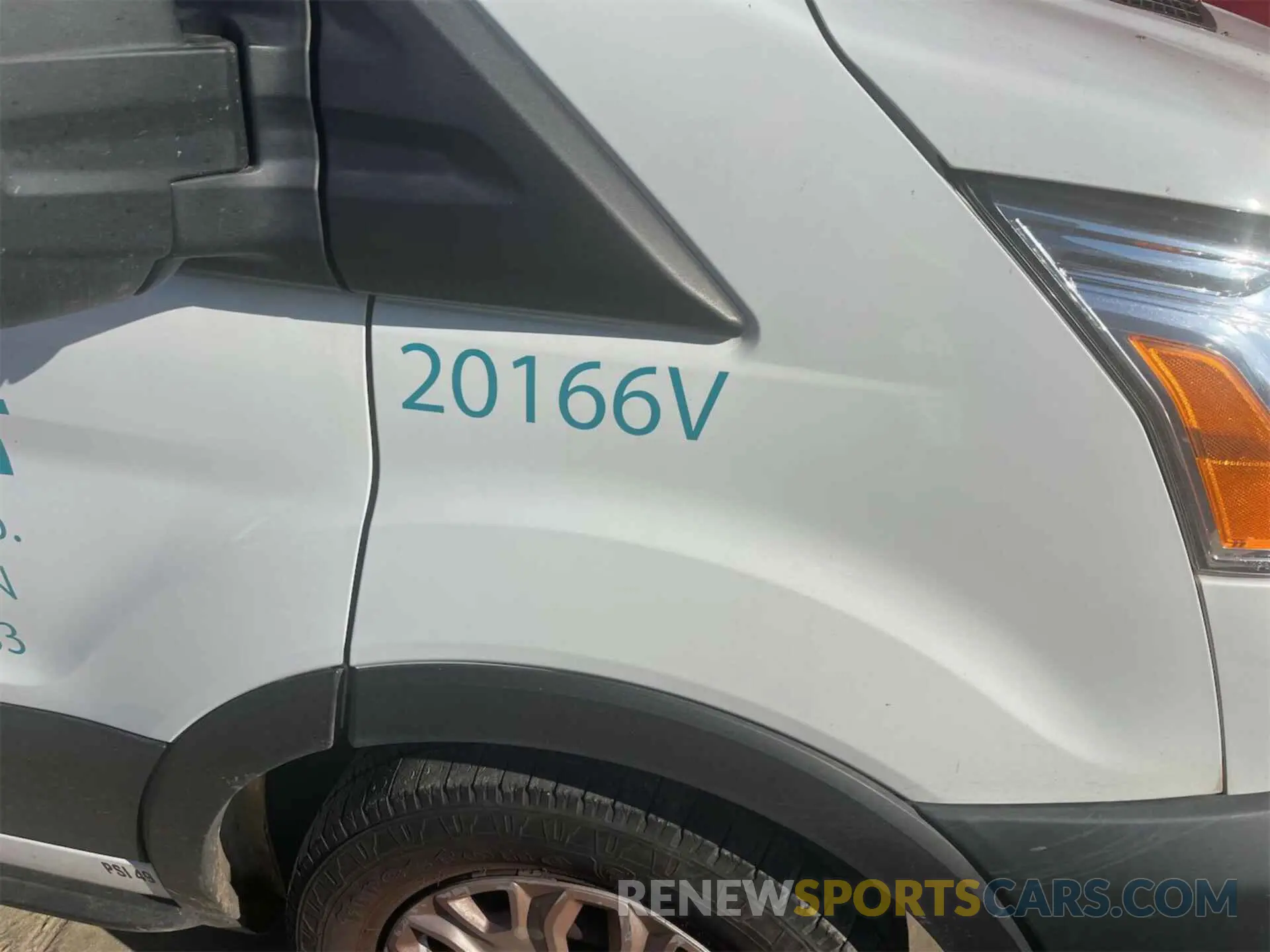 22 Photograph of a damaged car 1FTYE1Y89LKB26130 FORD TRANSIT-150 2020