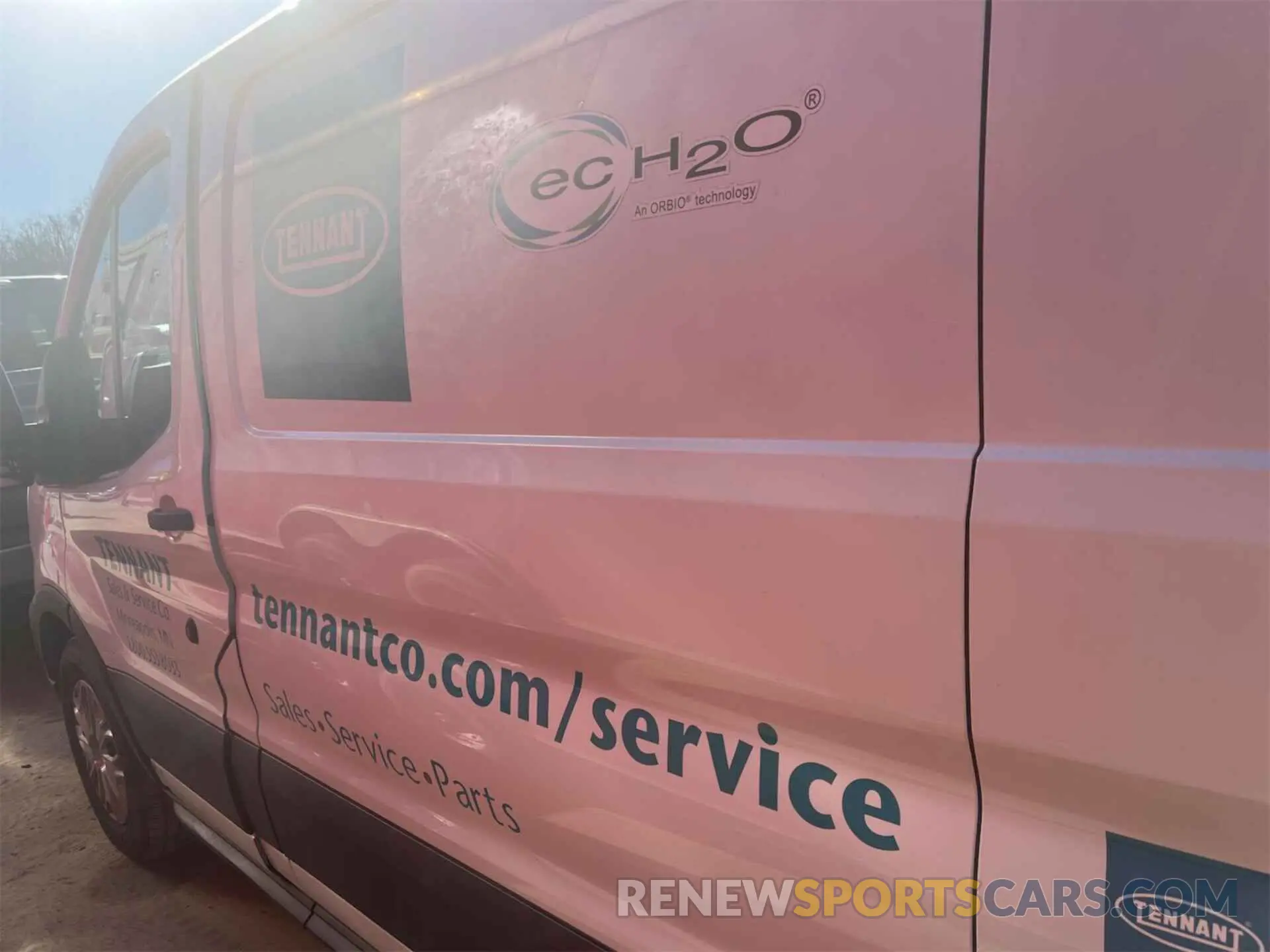 27 Photograph of a damaged car 1FTYE1Y89LKB26130 FORD TRANSIT-150 2020