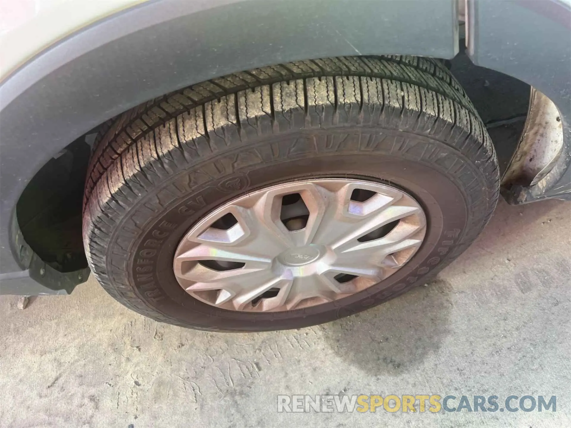 42 Photograph of a damaged car 1FTYE1Y89LKB26130 FORD TRANSIT-150 2020