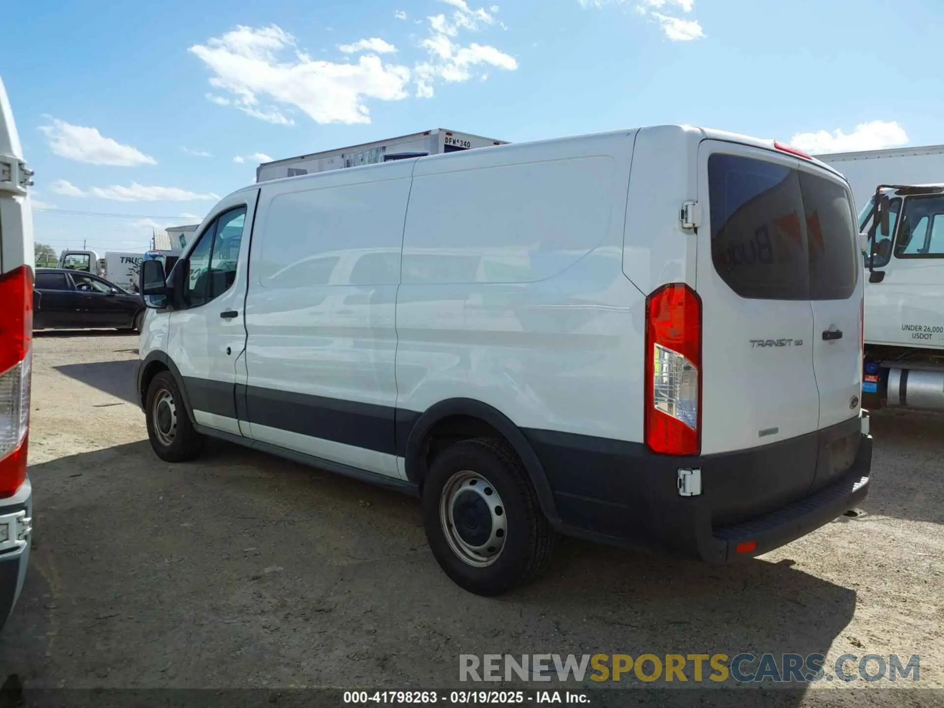 14 Photograph of a damaged car 1FTYE1YG7LKB68822 FORD TRANSIT-150 2020
