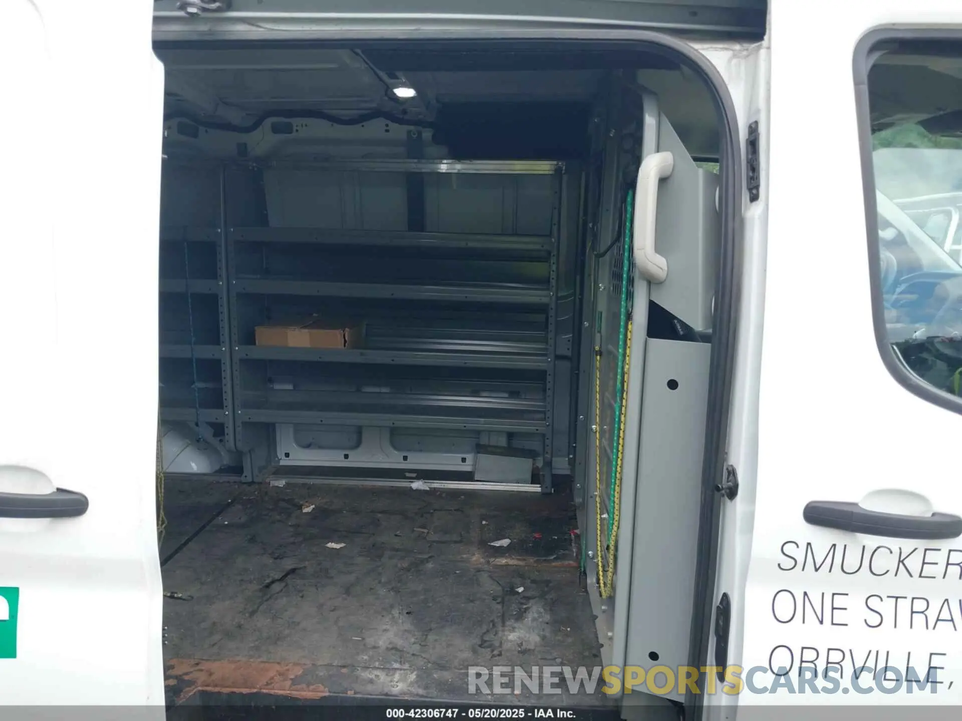 8 Photograph of a damaged car 1FTYE1YG8LKB08273 FORD TRANSIT-150 2020